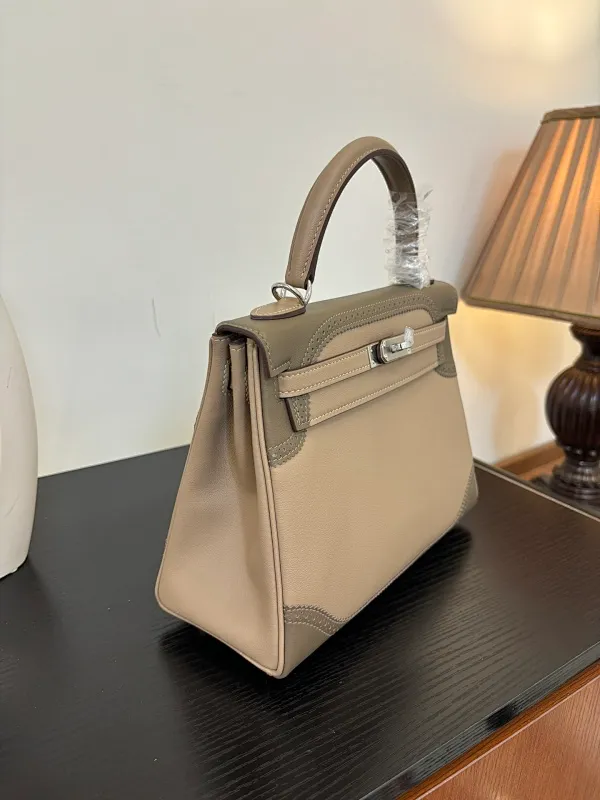 All categories Hermès women's bags (Hermès) Hermès 2528