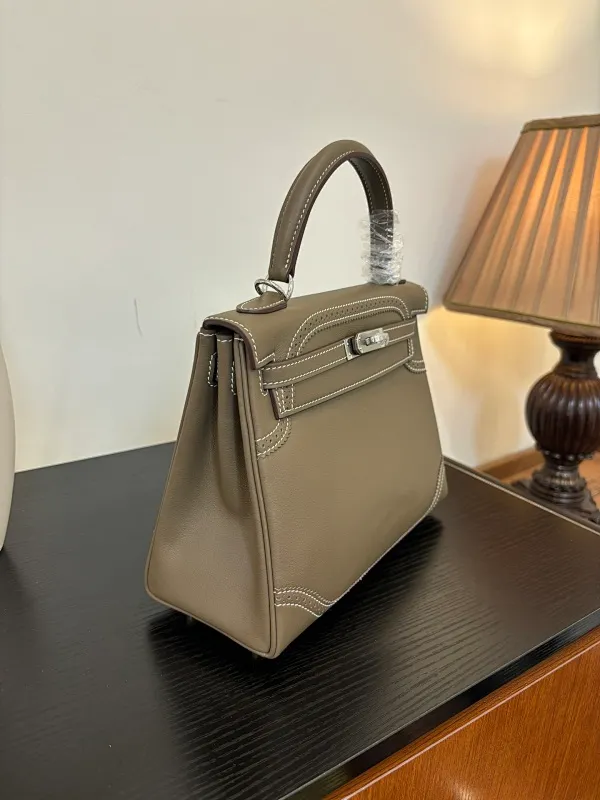 All categories Hermès women's bags (Hermès) Hermès 2528