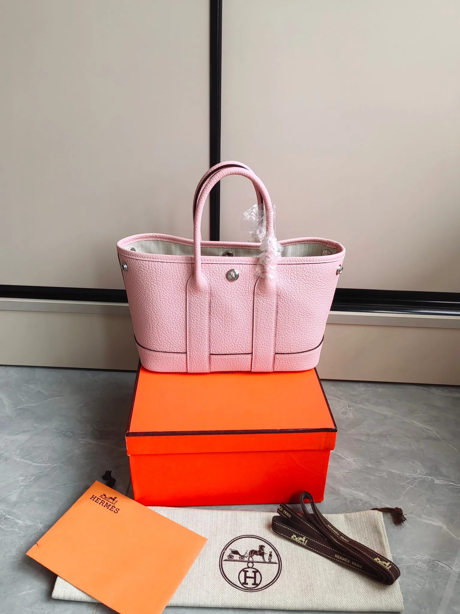 All Categories Official Website "Brand Women's Bags" Women's Bags 💙 Hermes 2026 New Hermes Portable Shoulder Bag