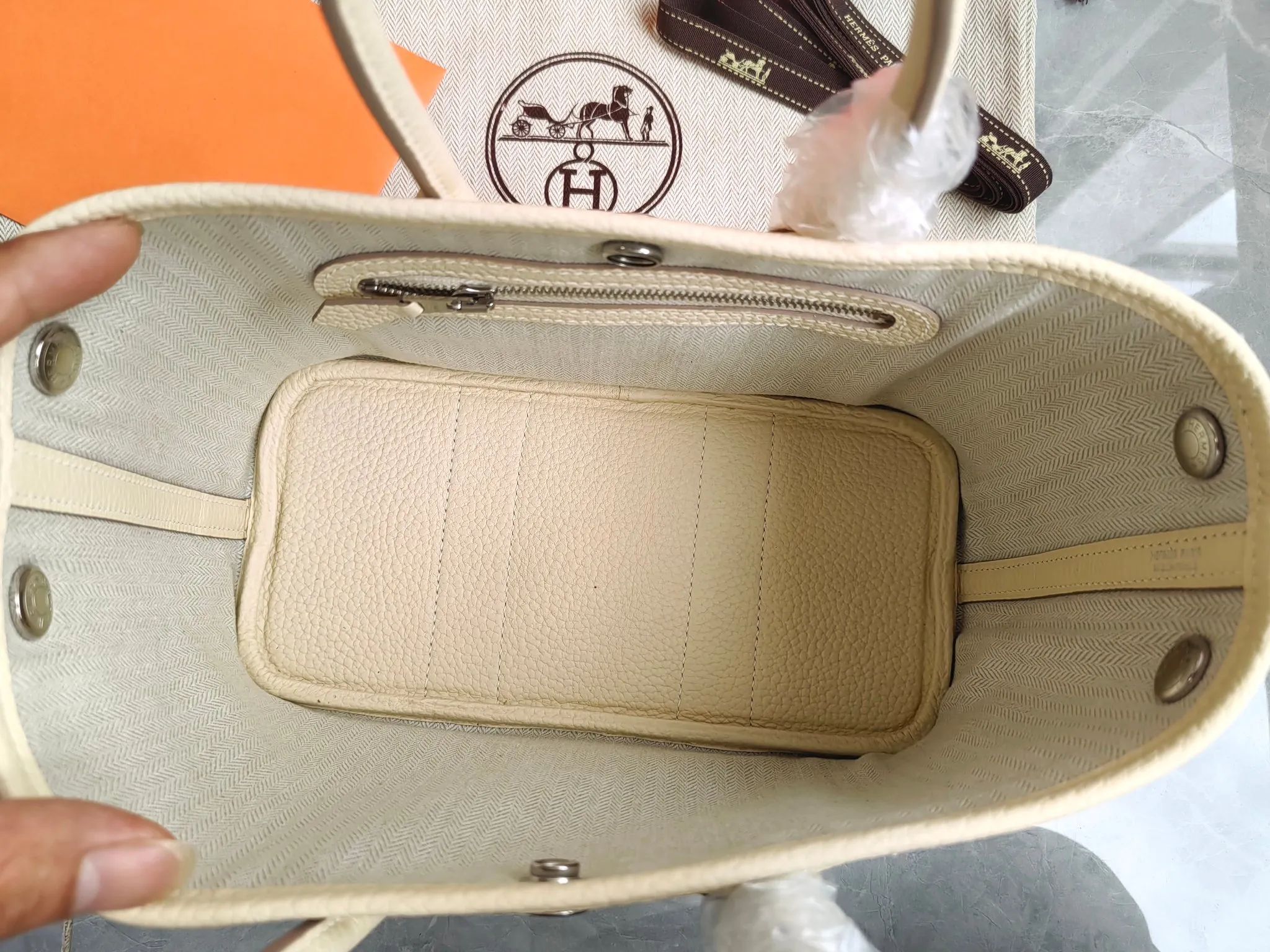 All Categories Official Website "Brand Women's Bags" Women's Bags 💙 Hermes 2026 New Hermes Portable Shoulder Bag