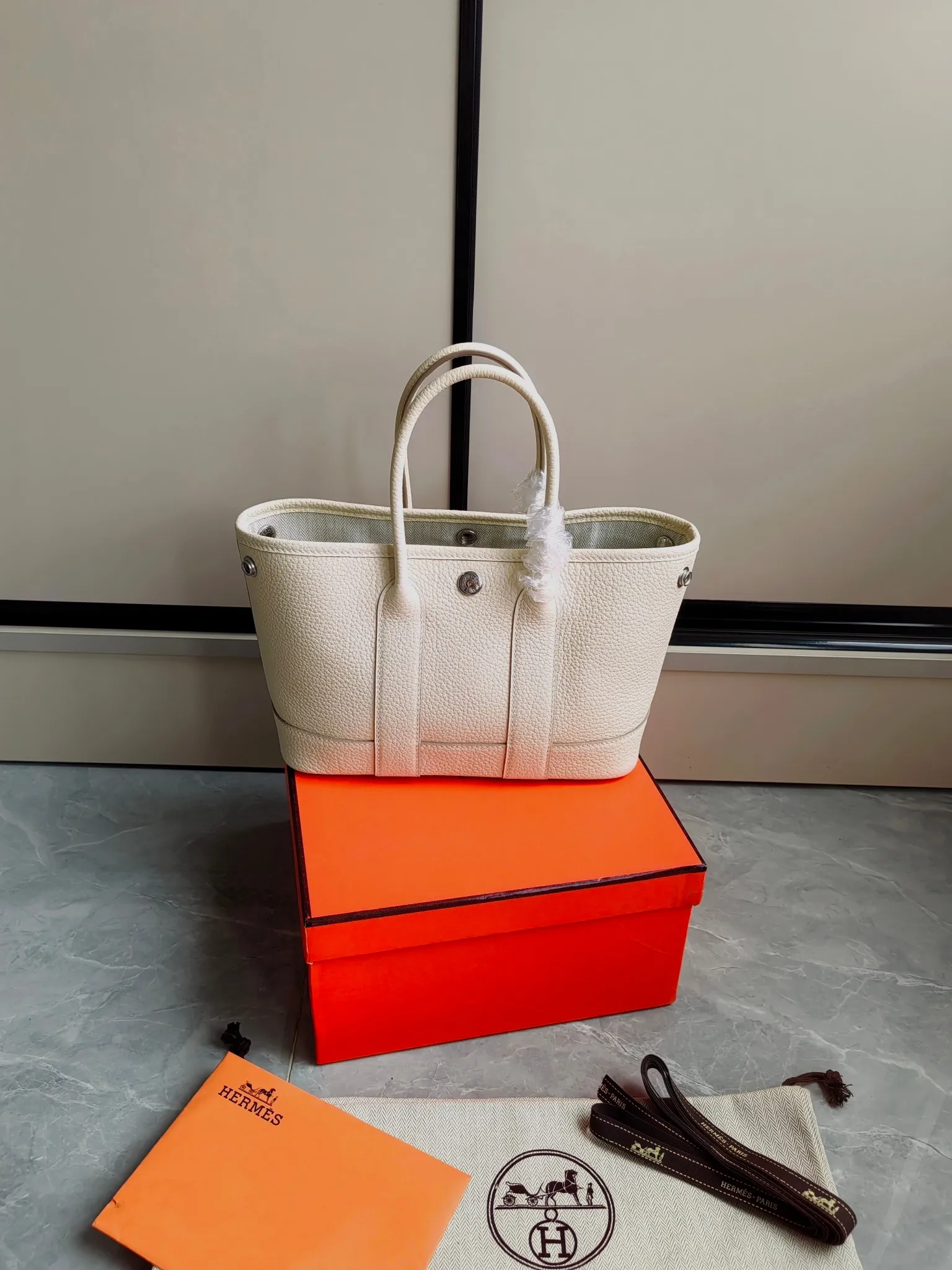 All Categories Official Website "Brand Women's Bags" Women's Bags 💙 Hermes 2026 New Hermes Portable Shoulder Bag