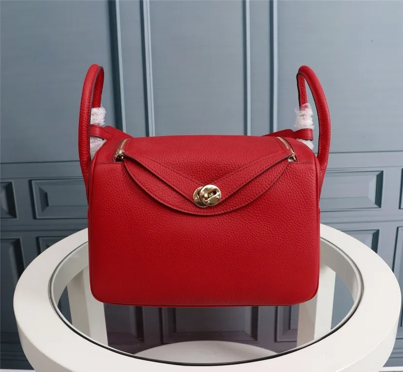 All categories Official website "Brand Women's Bags" Women's Bags 💙 Hermes 2022 official new Hermès lindy bag wholesale small size 58004000 large size 58004200 high quality size: small size 26CM large size 30CM