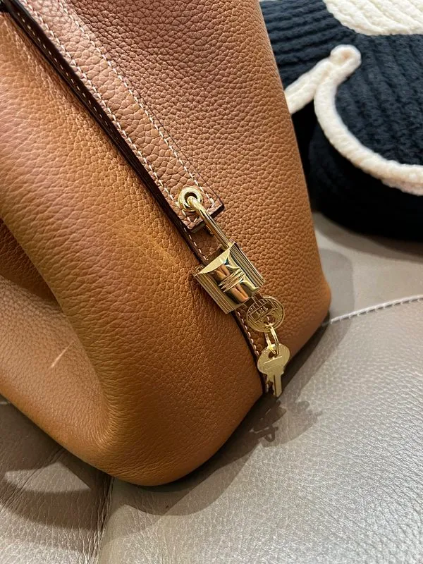 All categories Hermès women's bags (Hermès) Hermès 1818