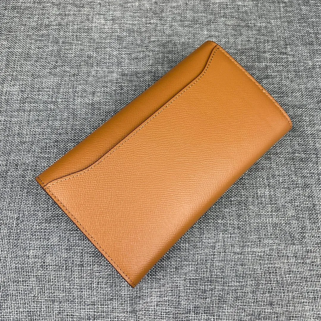Hermes Constance Original Order p290💰 Model: 539 Palm Pattern Gold Buckle Size: 22*11cm Hermes🇫🇷Overseas🇫🇷Imported cowhide, soft and comfortable to the touch. Counter version, OEM code inside, original replica with gold hardware, exquisite and elegant, oil edge is straight and smooth🎈There are two large note slots, a zipper pocket, and 12 card slots🚚