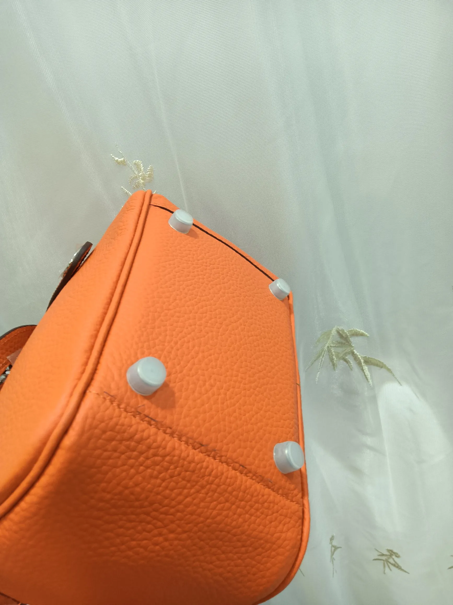 620💰Lindy mini size Hermes Lindy (Chinese name: Lindy bag) Hermès’ most ladylike bag, more relaxed and elegant👜😖Side pockets can store small items✨It is said that Bai Fumei likes to collect it💃Original first-layer cowhide, size 20cm