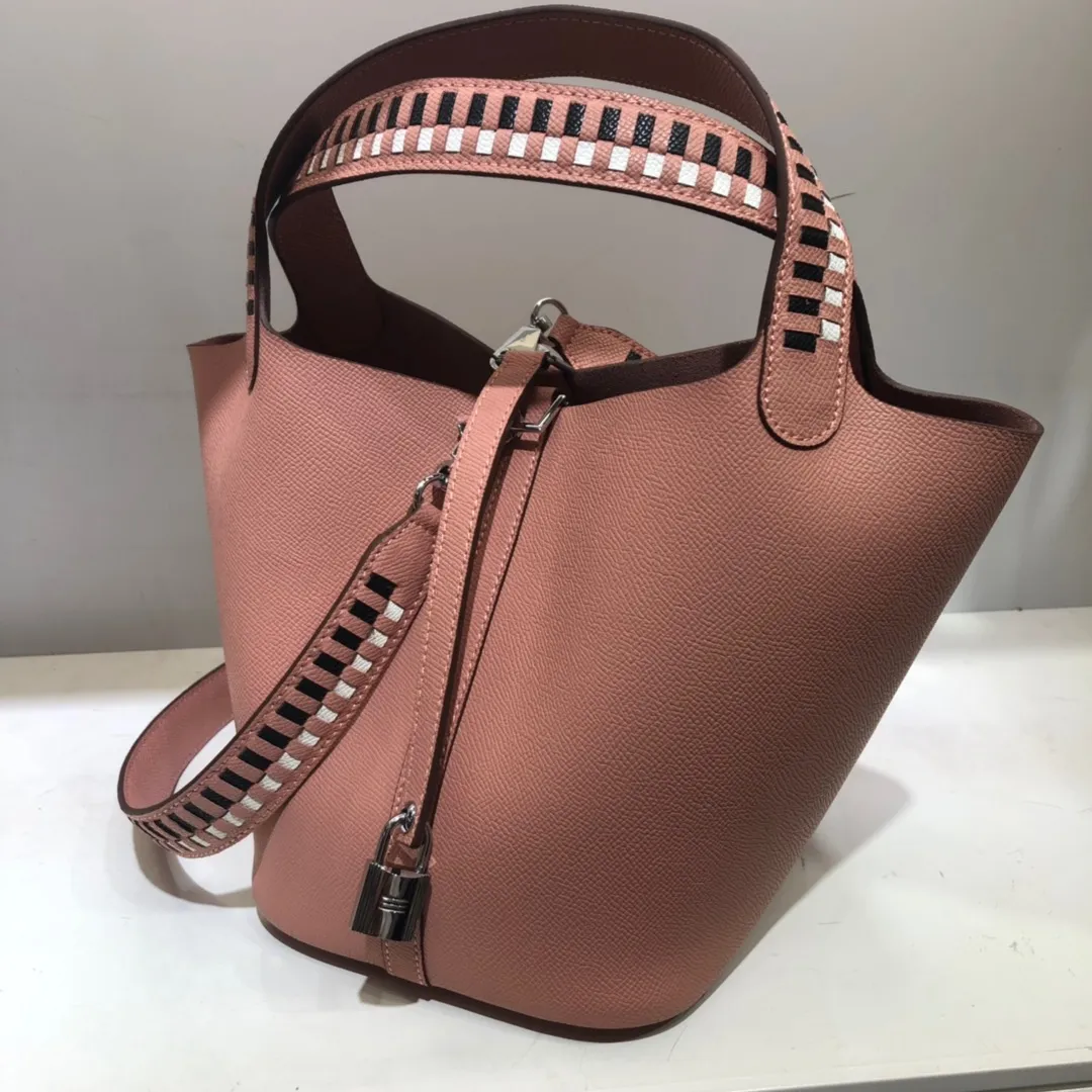 Running price💰760👉Hermes Epsom palm print vegetable basket color block braided wrist 🌺top calfskin original leather😈 size 20/20/16
