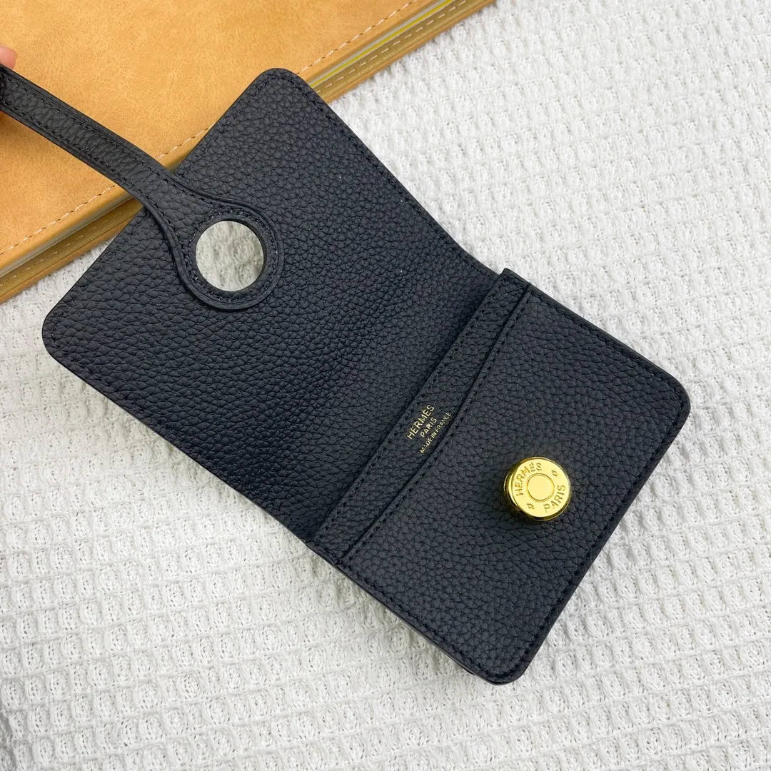 Hermes original Togo p180💰 Model: 0510 size: 11*10cm 🇫🇷Overseas🇫🇷Imported Togo cowhide, soft and comfortable to the touch. Counter version, original replica with hardware, exquisite and elegant, oil edges are straight and smooth🎈Exquisite convenient card holder
