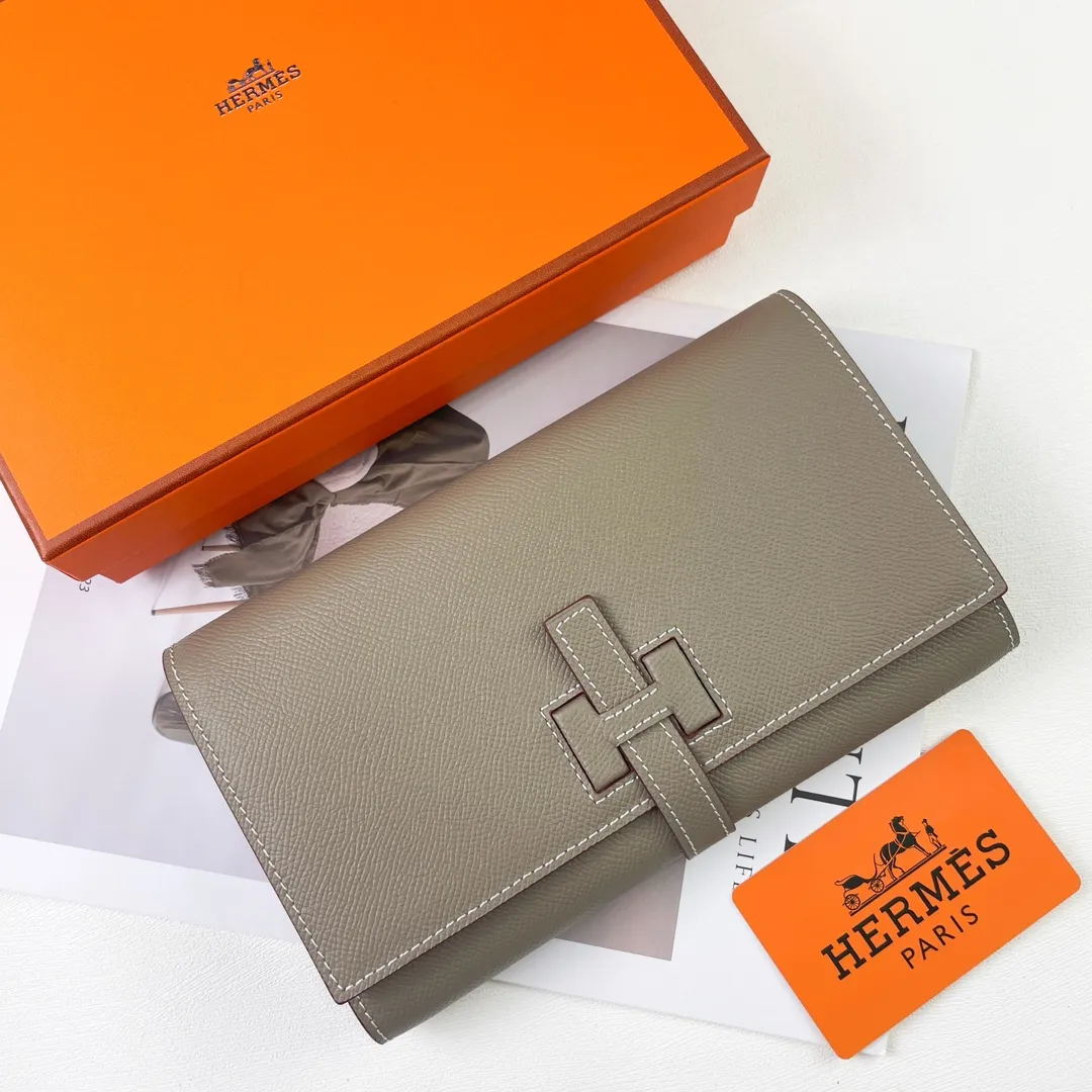 HERMES official website new model 💰300 New H Passant Toutenmainte Epsom calfskin long wallet Model: 951 palm print - Sheath "H passant" opening and closing - Zipper coin purse - Pocket with original OEM code inside - Can store passport or large-size mobile phone Metal texture: palladium plated Dimensions: length 20.8 × width 12.4 × thickness 2.7 cm