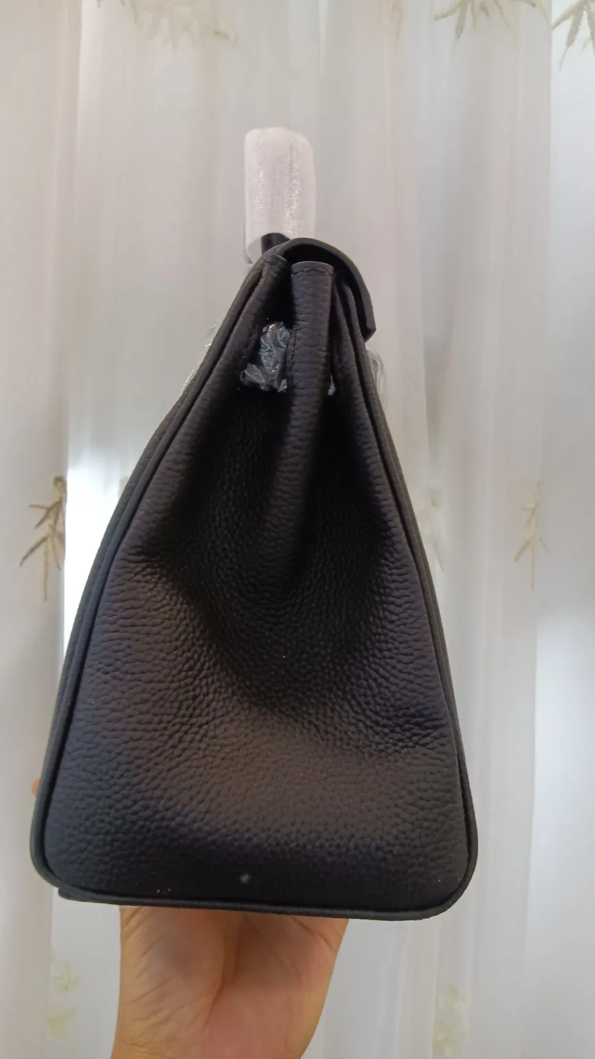 760💰, Kelly bag💥Hermès🐴🐴🏇🏇🚴🏻🚴🏻Horse cart/Hermes💥Official classic production💋💋Original quality coming👉Made of imported pebbled cowhide leather👑 Equipped with pure 24k hardware💎Excellent workmanship👏👏Legendary slow work and meticulous work💓Real pictures taken💓There is no best, only better [smile], size 28cm×20cm×9cm
