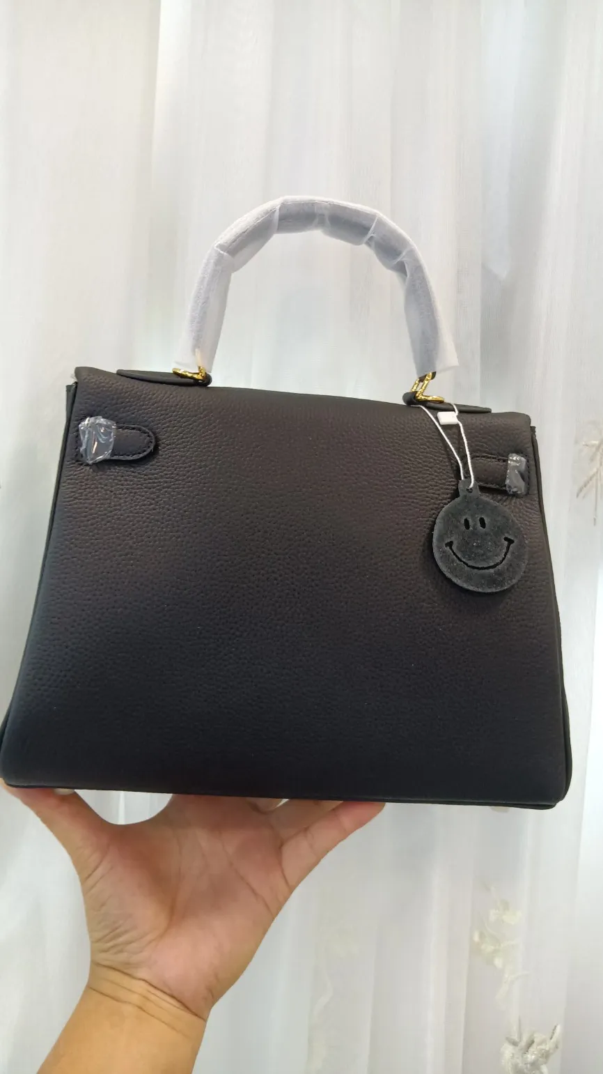760💰, Kelly bag💥Hermès🐴🐴🏇🏇🚴🏻🚴🏻Horse cart/Hermes💥Official classic production💋💋Original quality coming👉Made of imported pebbled cowhide leather👑 Equipped with pure 24k hardware💎Excellent workmanship👏👏Legendary slow work and meticulous work💓Real pictures taken💓There is no best, only better [smile], size 28cm×20cm×9cm