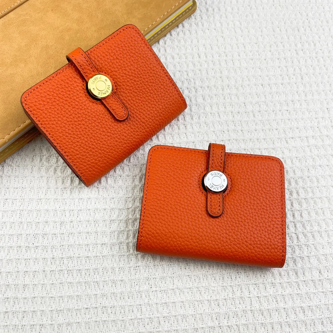 Hermes original Togo p180💰 Model: 0510 size: 11*10cm 🇫🇷Overseas🇫🇷Imported Togo cowhide, soft and comfortable to the touch. Counter version, original replica with hardware, exquisite and elegant, oil edges are straight and smooth🎈Exquisite convenient card holder
