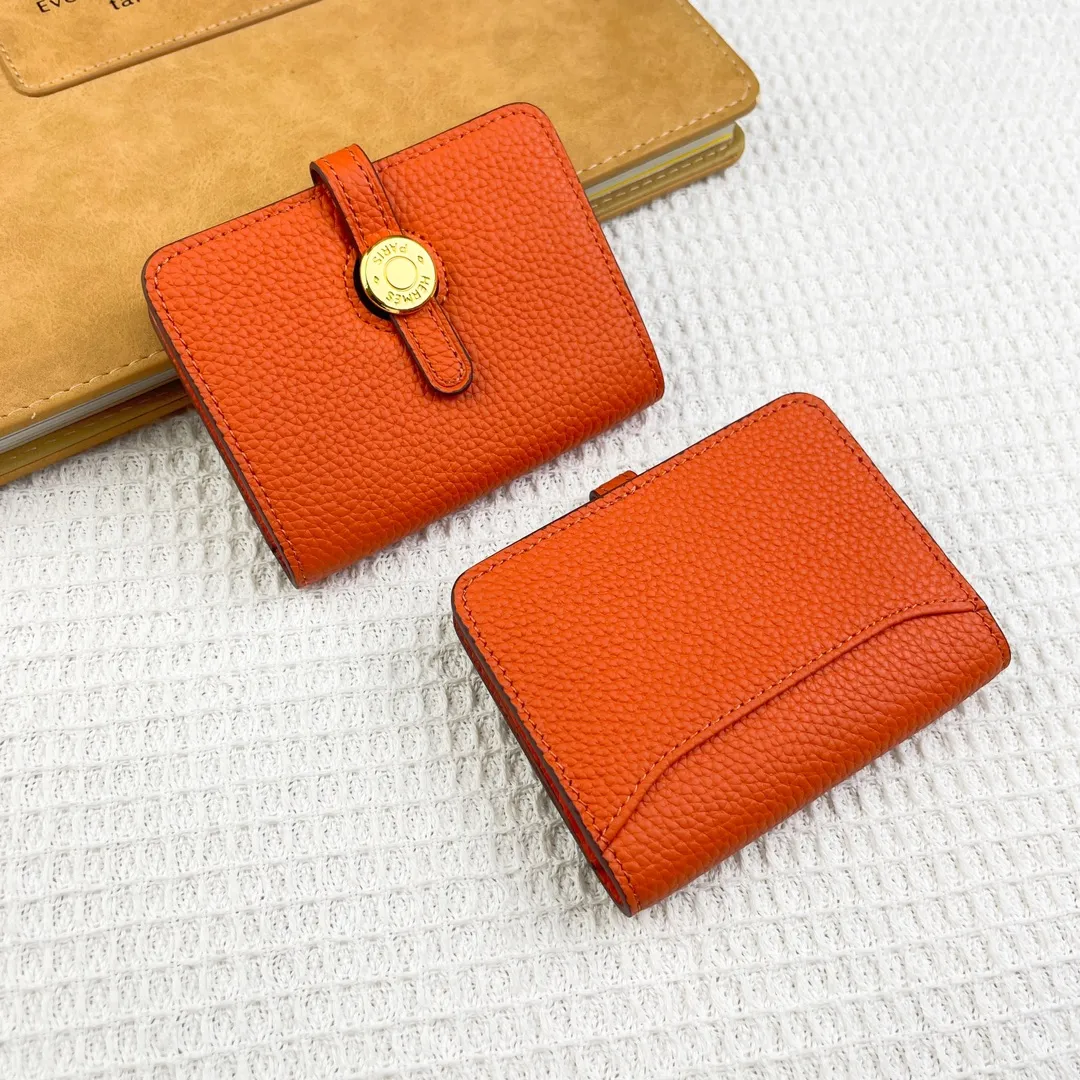 Hermes original Togo p180💰 Model: 0510 size: 11*10cm 🇫🇷Overseas🇫🇷Imported Togo cowhide, soft and comfortable to the touch. Counter version, original replica with hardware, exquisite and elegant, oil edges are straight and smooth🎈Exquisite convenient card holder