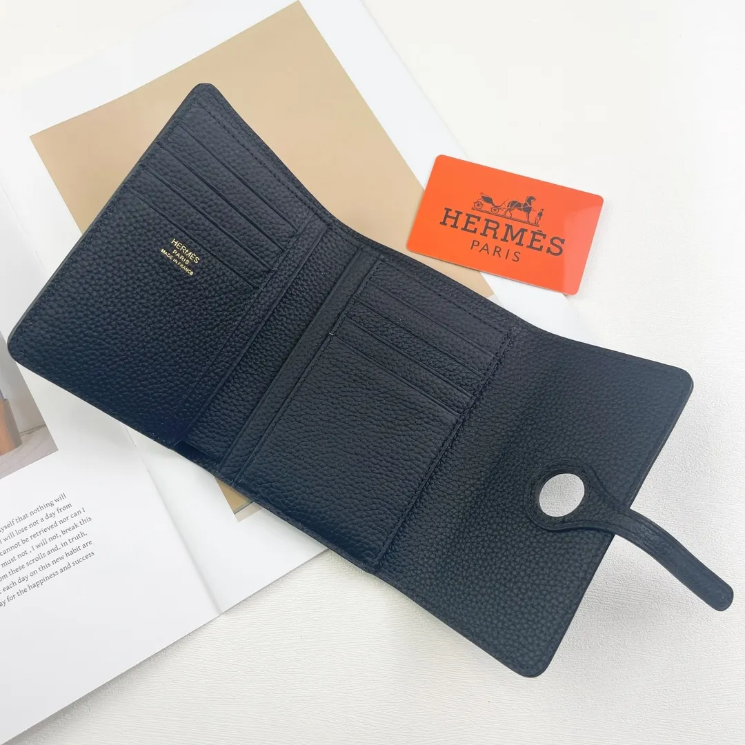 [Hermes new wallet]💰250 Model: H230 gold buckle Dimensions: length 13.5x width 10.5x thickness 2 cm Made of togo calfskin, equipped with 10 card slots, 1 banknote pocket, palladium-plated lock buckle, exquisite and perfect workmanship, original OEM code inside