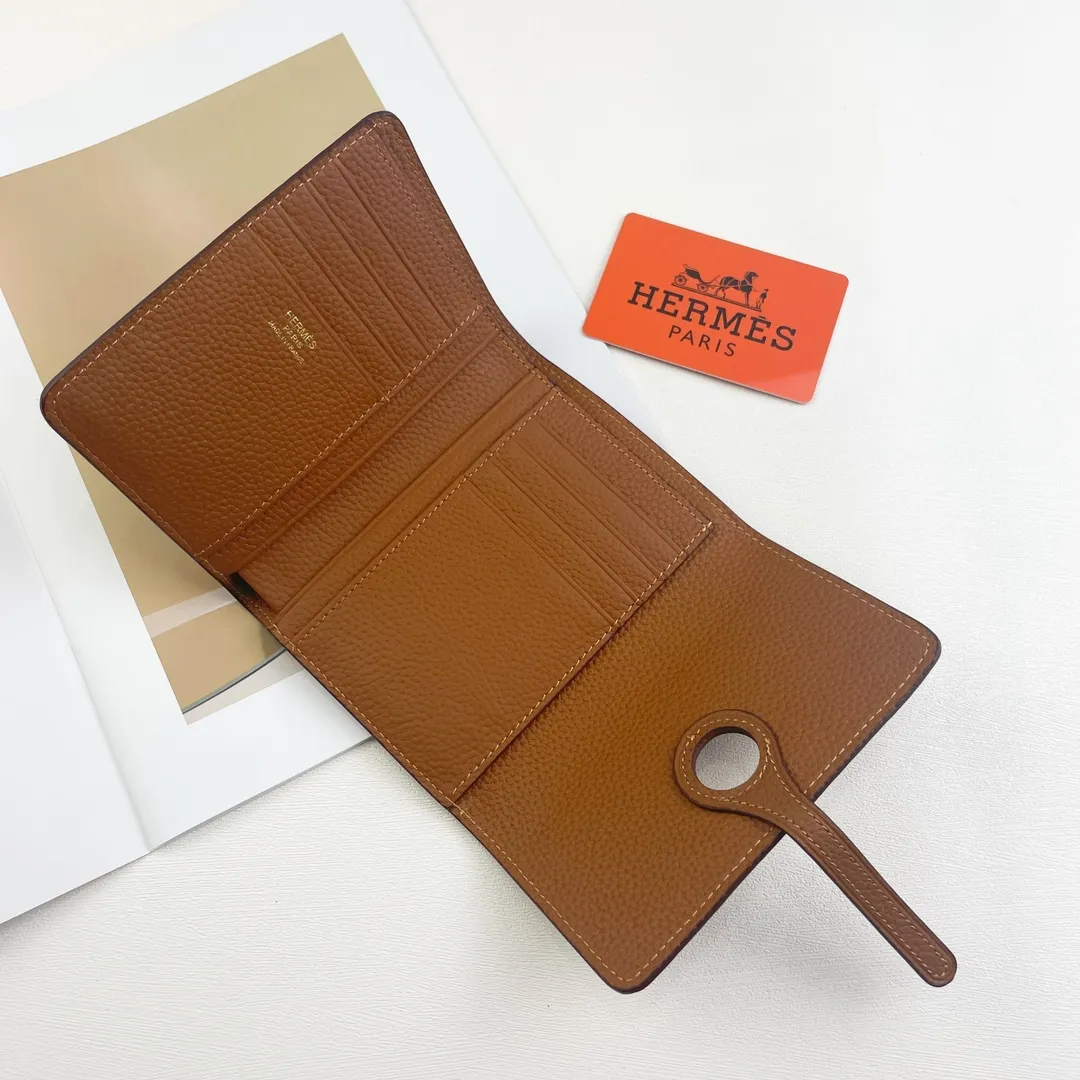 [Hermes new wallet]💰250 Model: H230 gold buckle Dimensions: length 13.5x width 10.5x thickness 2 cm Made of togo calfskin, equipped with 10 card slots, 1 banknote pocket, palladium-plated lock buckle, exquisite and perfect workmanship, original OEM code inside