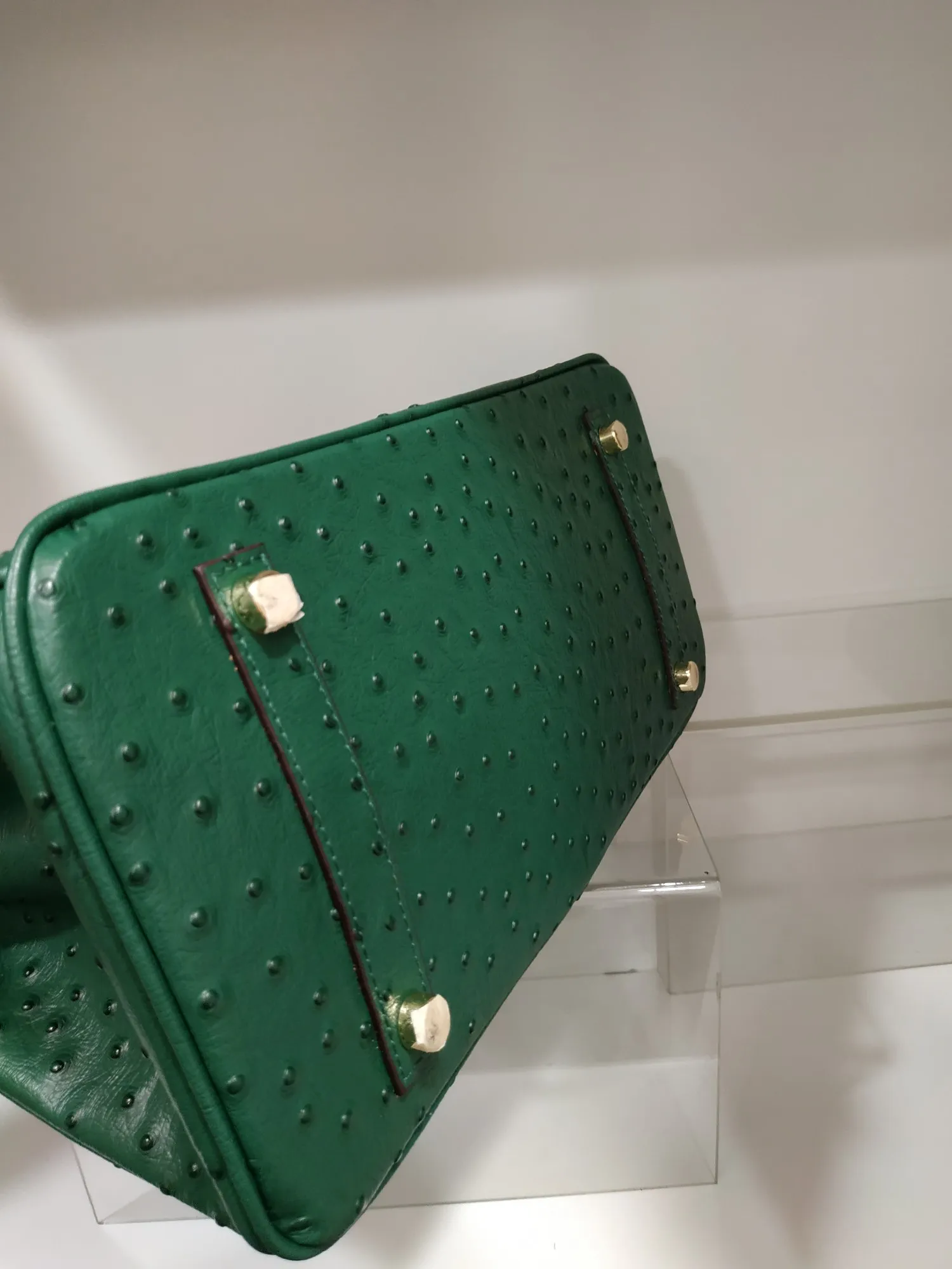 Factory release price: 720💰👏👏A hot product is here. 💃💃Hermes/Hermes👑Official classic production👑Platinum ostrich pattern👑Original quality imported ostrich pattern original first-layer cowhide, [] with pure 24k original hardware Size: 30*22*16cm [Sun] The workmanship is amazing; the legendary slow workmanship is meticulous and the real picture is taken 👉👉Note: Own factory, real picture