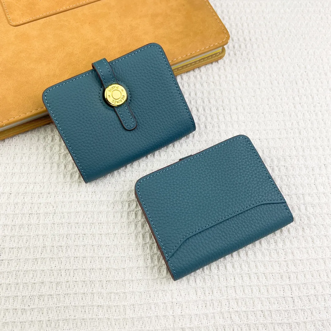 Hermes original Togo p180💰 Model: 0510 size: 11*10cm 🇫🇷Overseas🇫🇷Imported Togo cowhide, soft and comfortable to the touch. Counter version, original replica with hardware, exquisite and elegant, oil edges are straight and smooth🎈Exquisite convenient card holder