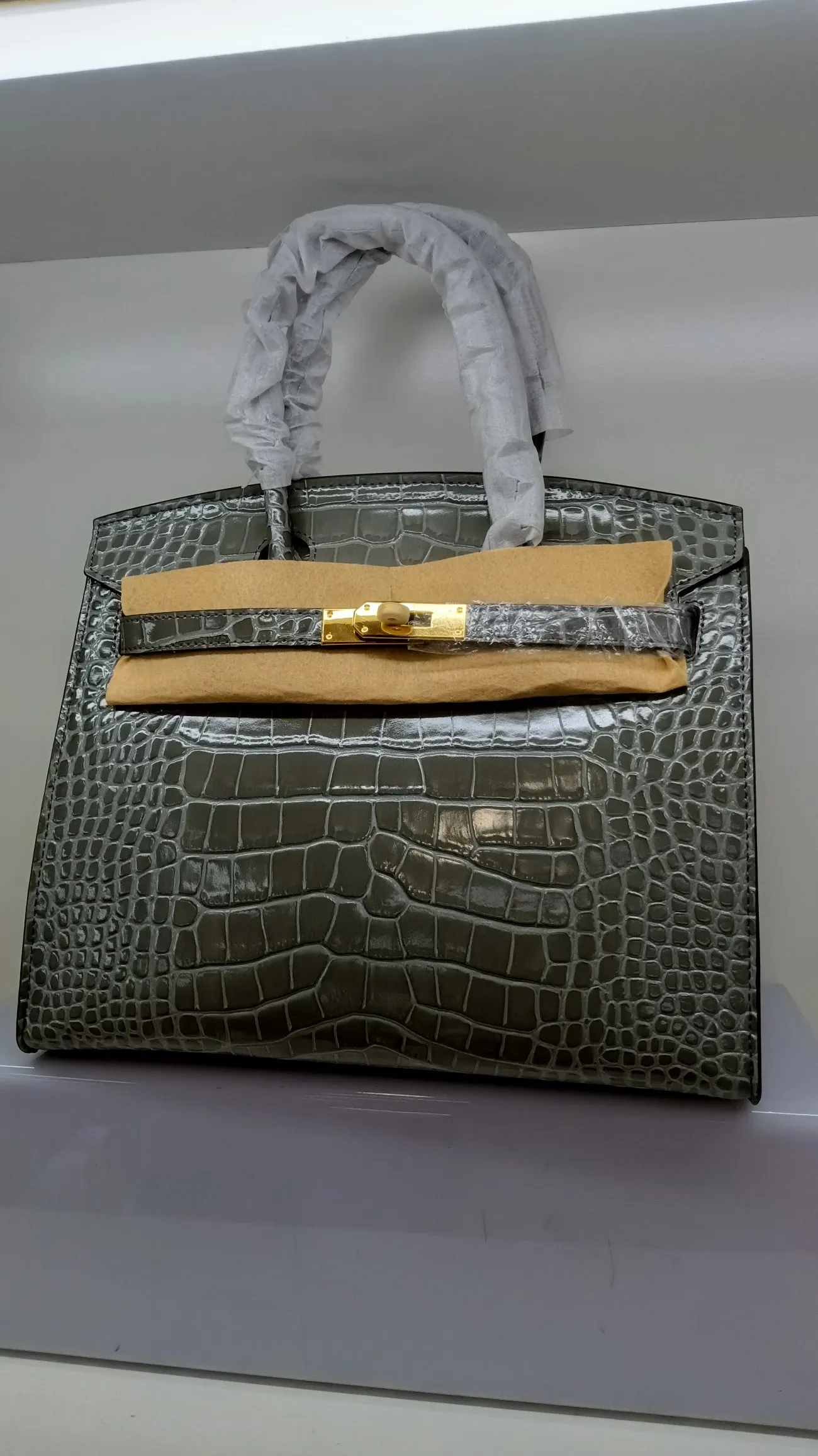 760💰 Crocodile pattern cowhide with oil edges: color in picture, gray, no holes, with long shoulder strap, size 30X13X26cm