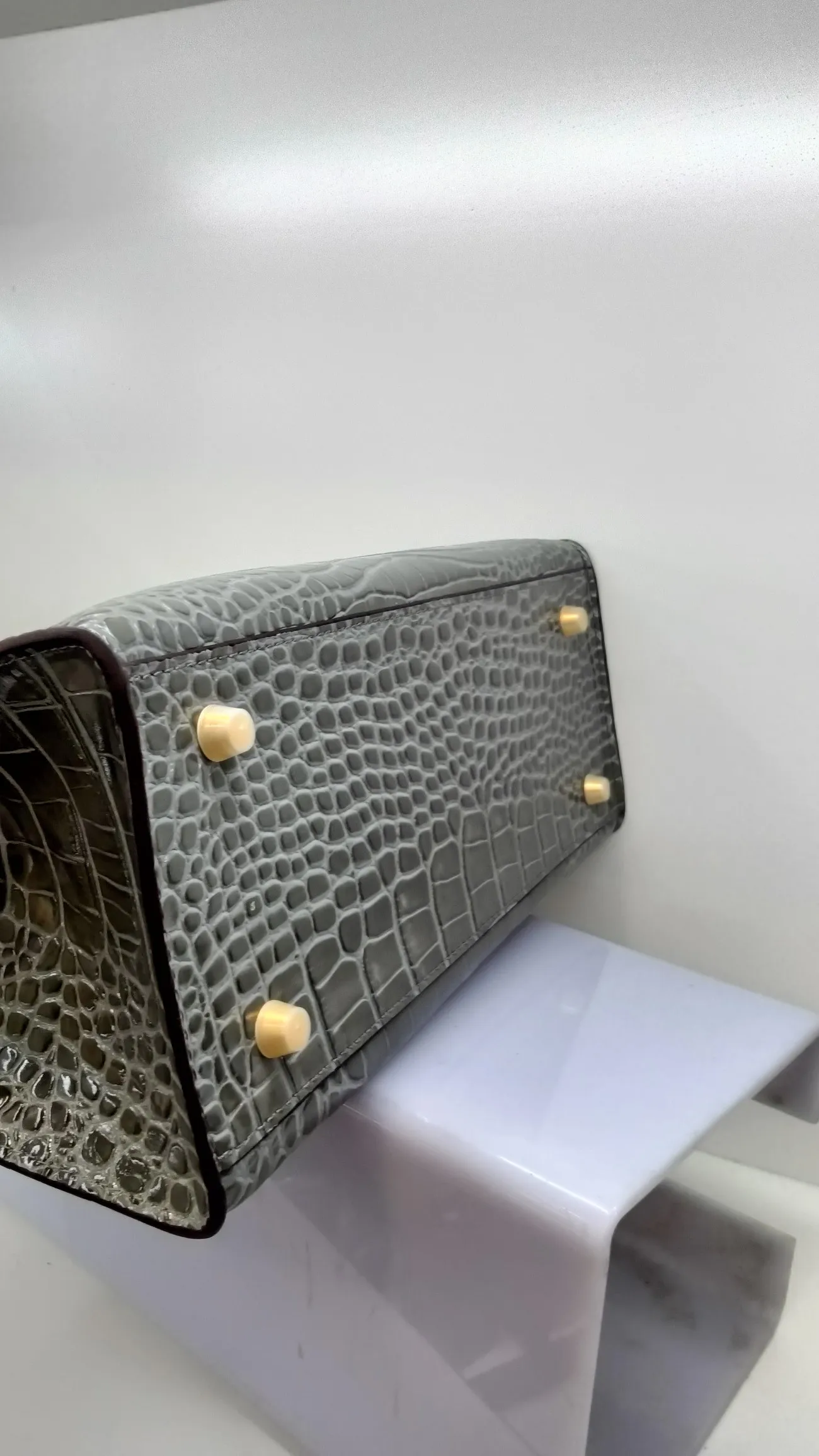 760💰 Crocodile pattern cowhide with oil edges: color in picture, gray, no holes, with long shoulder strap, size 30X13X26cm