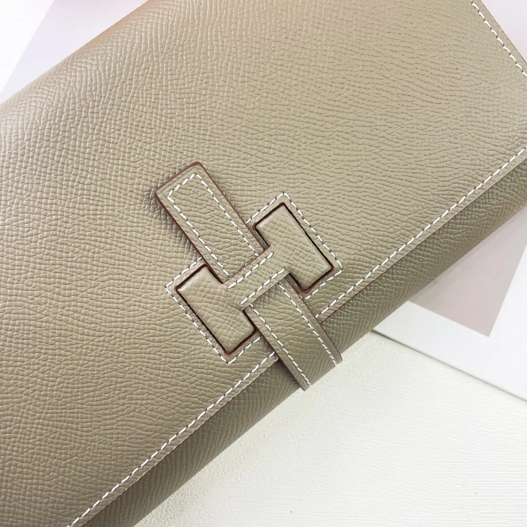 HERMES official website new model 💰300 New H Passant Toutenmainte Epsom calfskin long wallet Model: 951 palm print - Sheath "H passant" opening and closing - Zipper coin purse - Pocket with original OEM code inside - Can store passport or large-size mobile phone Metal texture: palladium plated Dimensions: length 20.8 × width 12.4 × thickness 2.7 cm