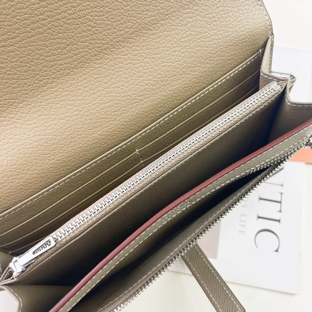 HERMES official website new model 💰300 New H Passant Toutenmainte Epsom calfskin long wallet Model: 951 palm print - Sheath "H passant" opening and closing - Zipper coin purse - Pocket with original OEM code inside - Can store passport or large-size mobile phone Metal texture: palladium plated Dimensions: length 20.8 × width 12.4 × thickness 2.7 cm