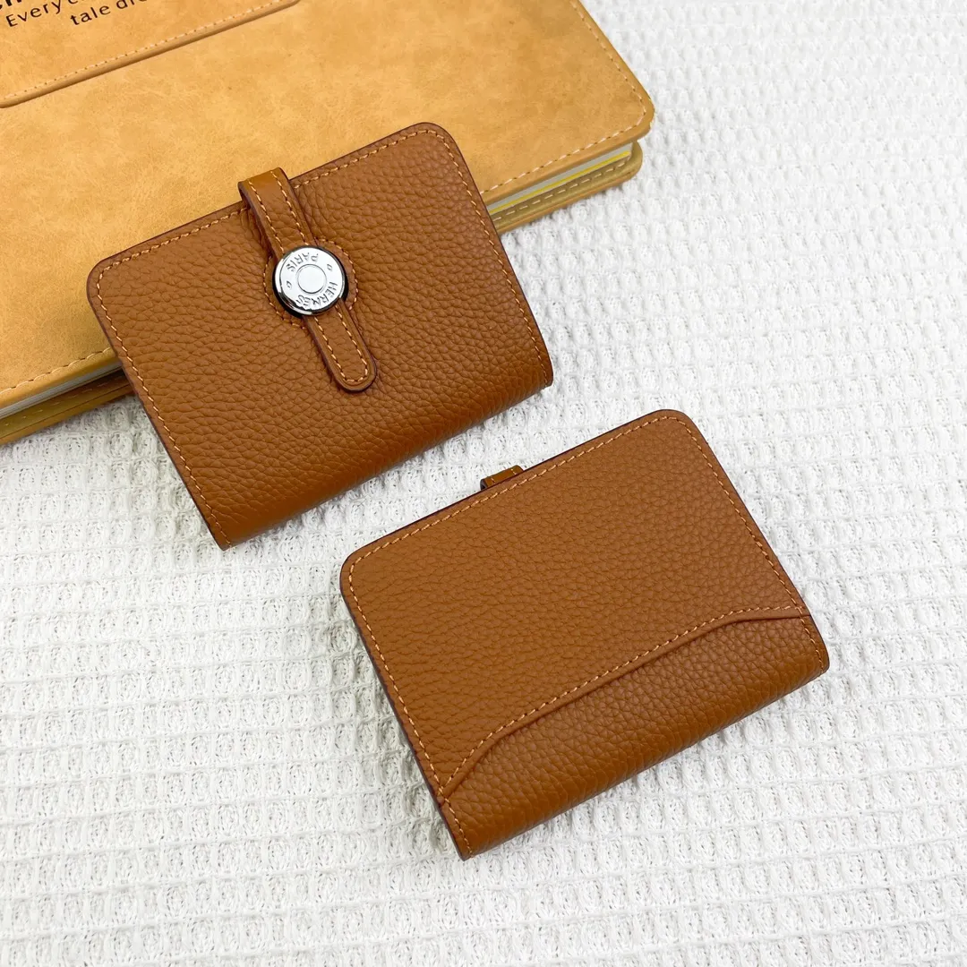 Hermes original Togo p180💰 Model: 0510 size: 11*10cm 🇫🇷Overseas🇫🇷Imported Togo cowhide, soft and comfortable to the touch. Counter version, original replica with hardware, exquisite and elegant, oil edges are straight and smooth🎈Exquisite convenient card holder