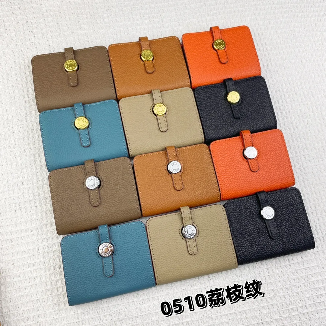 Hermes original Togo p180💰 Model: 0510 size: 11*10cm 🇫🇷Overseas🇫🇷Imported Togo cowhide, soft and comfortable to the touch. Counter version, original replica with hardware, exquisite and elegant, oil edges are straight and smooth🎈Exquisite convenient card holder