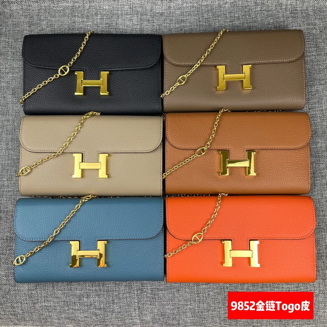 Hermes Constance p310💰 Hermes model: 9852 gold chain togo leather size: 22*11cm 🇫🇷Overseas🇫🇷Imported Togo cowhide, with original OEM code inside, soft and comfortable to the touch. The original replica is matched with silver hardware, exquisite and elegant, and the oil edge is straight and smooth🎈There are two large note slots, a zipper pocket, and 12 card slots🚚The gold chain is 120cm long