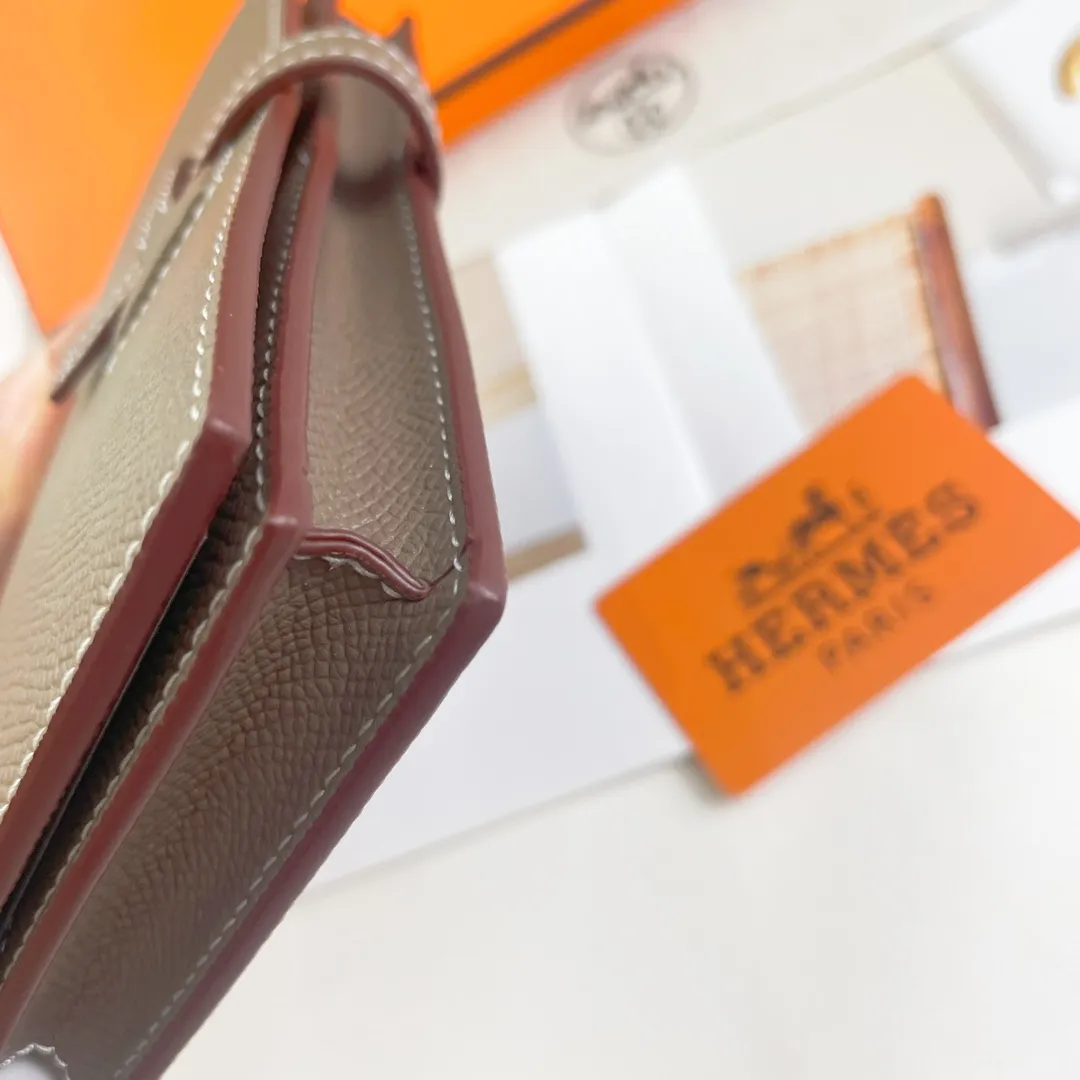 HERMES new model 💰280 New H Passant Toutenmainte Epsom calfskin long wallet Model: 953 - Sheath "H passant" opening and closing - Zippered coin purse - Pocket with original OEM code inside - Metal texture: palladium plated Dimensions: Length 17.5 × Width 9 cm