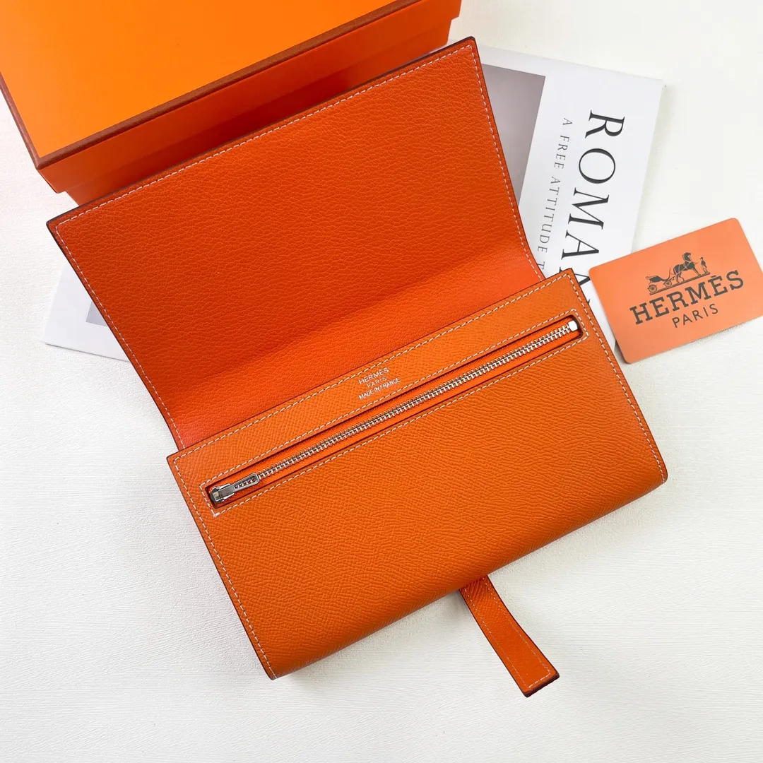 HERMES official website new model 💰300 New H Passant Toutenmainte Epsom calfskin long wallet Model: 951 palm print - Sheath "H passant" opening and closing - Zipper coin purse - Pocket with original OEM code inside - Can store passport or large-size mobile phone Metal texture: palladium plated Dimensions: length 20.8 × width 12.4 × thickness 2.7 cm