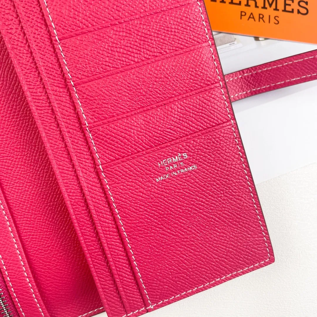 HERMES new model 💰280 New H Passant Toutenmainte Epsom calfskin long wallet Model: 953 - Sheath "H passant" opening and closing - Zippered coin purse - Pocket with original OEM code inside - Metal texture: palladium plated Dimensions: Length 17.5 × Width 9 cm