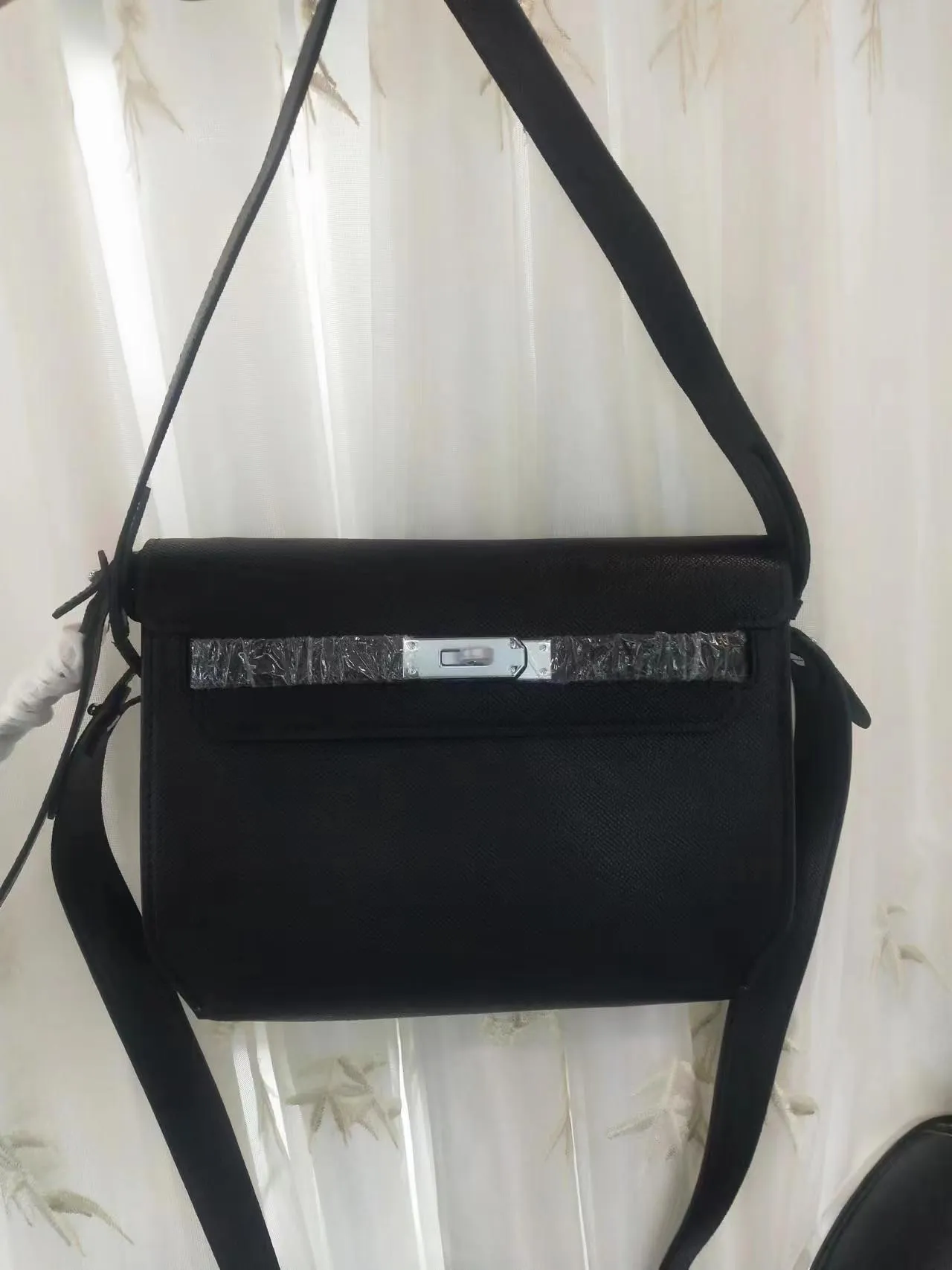 640💰New product: Hermès retro style Kelly with three shoulder straps, multi-purpose, very versatile, can be hung diagonally under the arm with palm print leather, 25-18-4