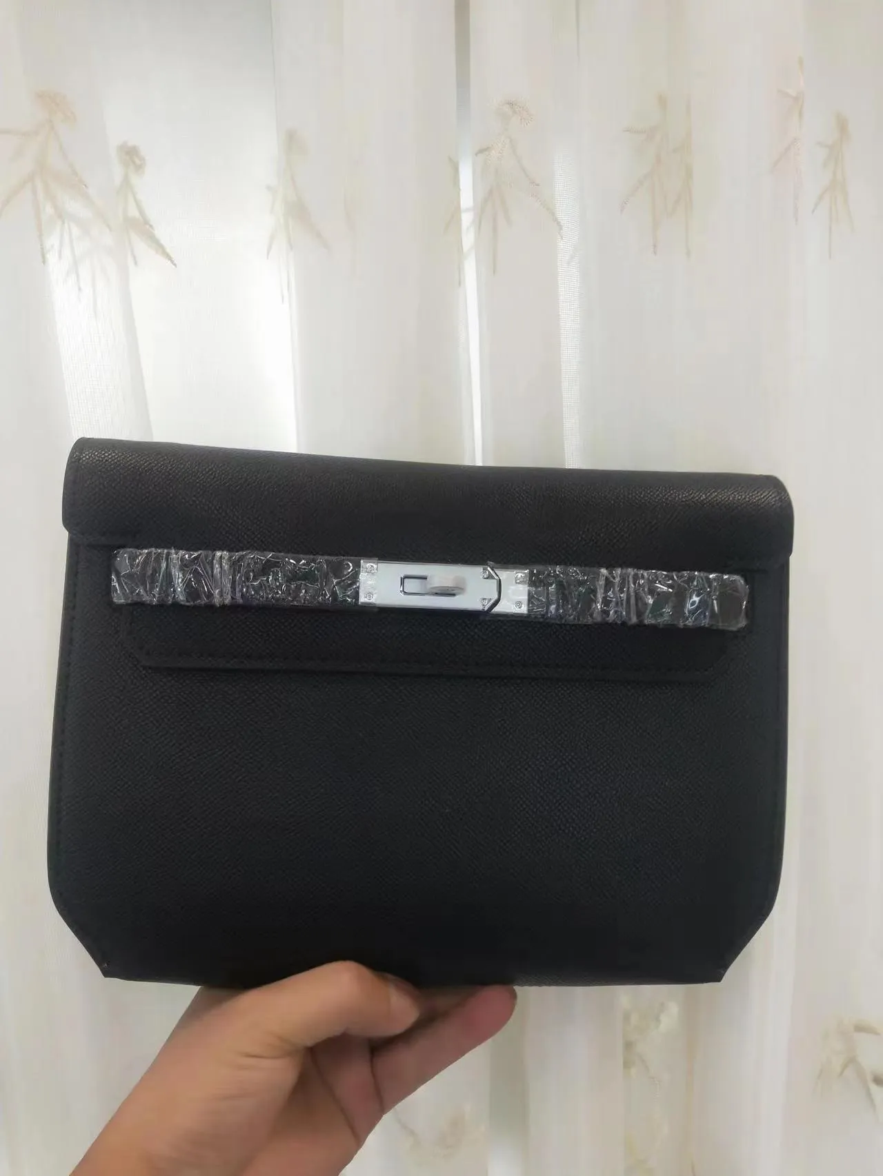 640💰New product: Hermès retro style Kelly with three shoulder straps, multi-purpose, very versatile, can be hung diagonally under the arm with palm print leather, 25-18-4