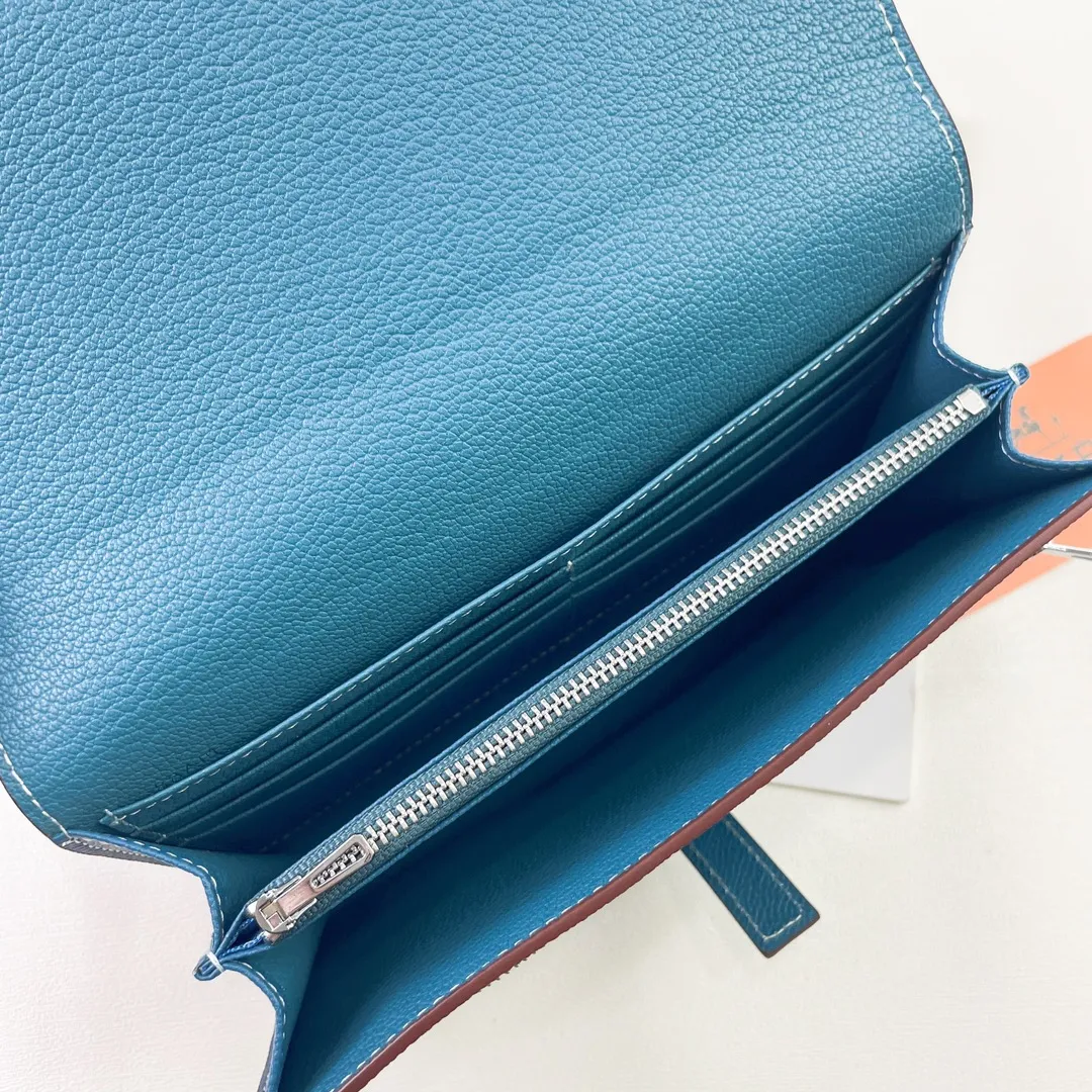 HERMES official website new model 💰300 New H Passant Toutenmainte Epsom calfskin long wallet Model: 951 palm print - Sheath "H passant" opening and closing - Zipper coin purse - Pocket with original OEM code inside - Can store passport or large-size mobile phone Metal texture: palladium plated Dimensions: length 20.8 × width 12.4 × thickness 2.7 cm