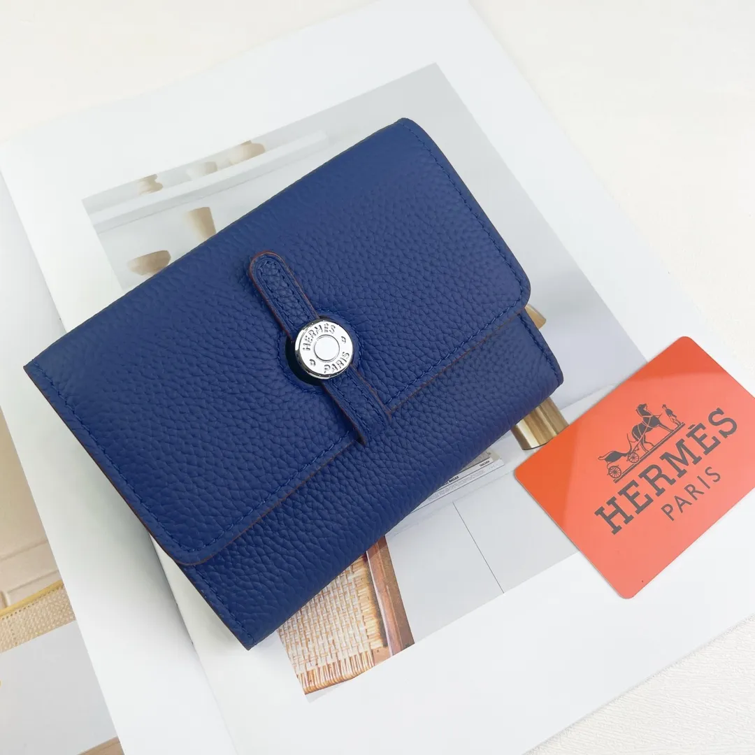 [Hermes new wallet]💰250 Model: H230 silver buckle Dimensions: length 13.5x width 10.5x thickness 2 cm Made of togo calfskin, equipped with 10 card slots, 1 banknote pocket, palladium-plated lock buckle, exquisite and perfect workmanship, original OEM code inside