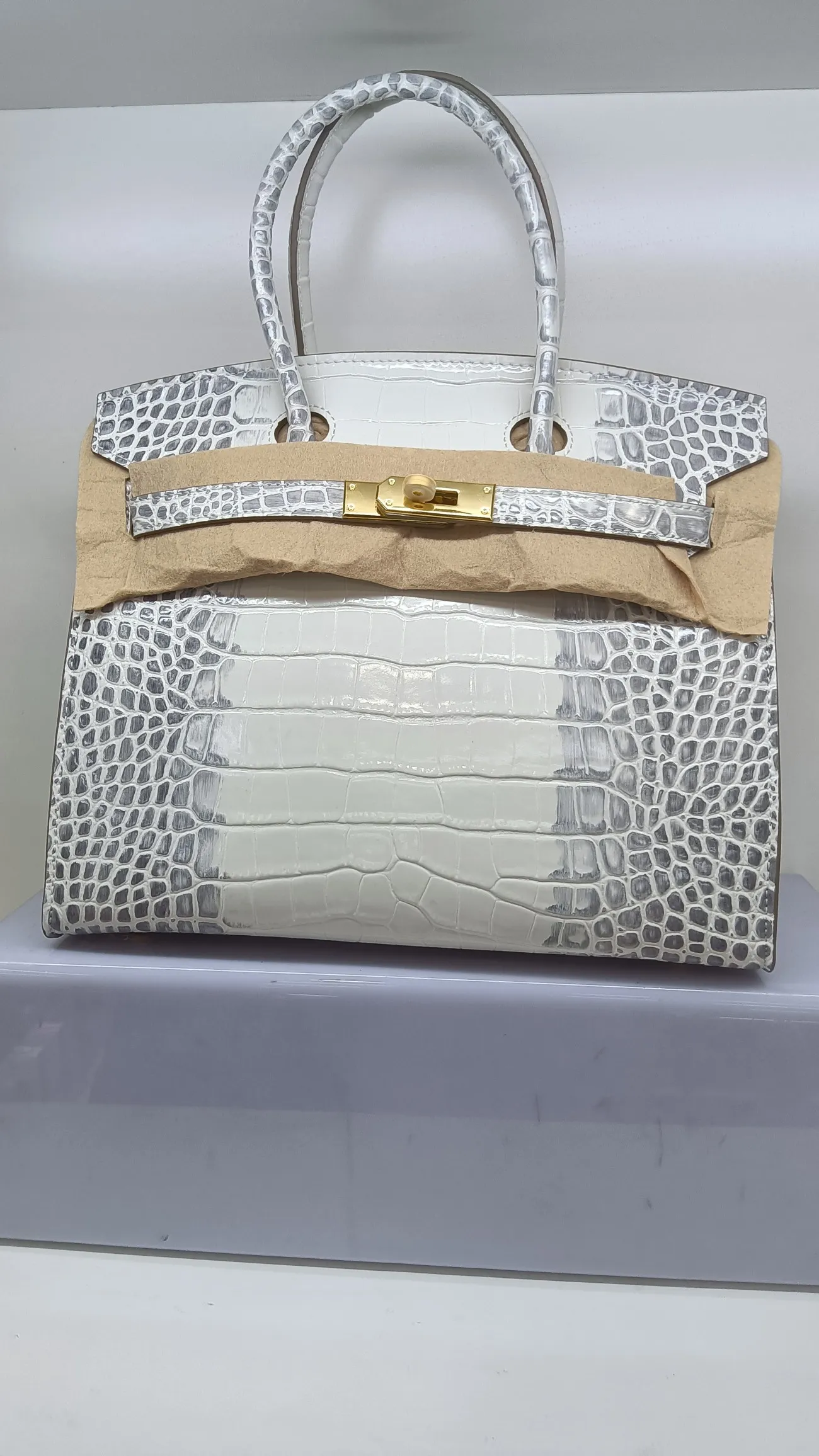 760💰 Crocodile pattern cowhide oil edge model: picture color, Himalayan color, no perforation, with long shoulder strap, size 30X13X26cm