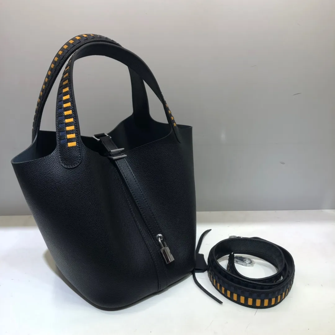 Running price💰760👉Hermes Epsom palm print vegetable basket color block braided wrist 🌺top calfskin original leather😈 size 20/20/16