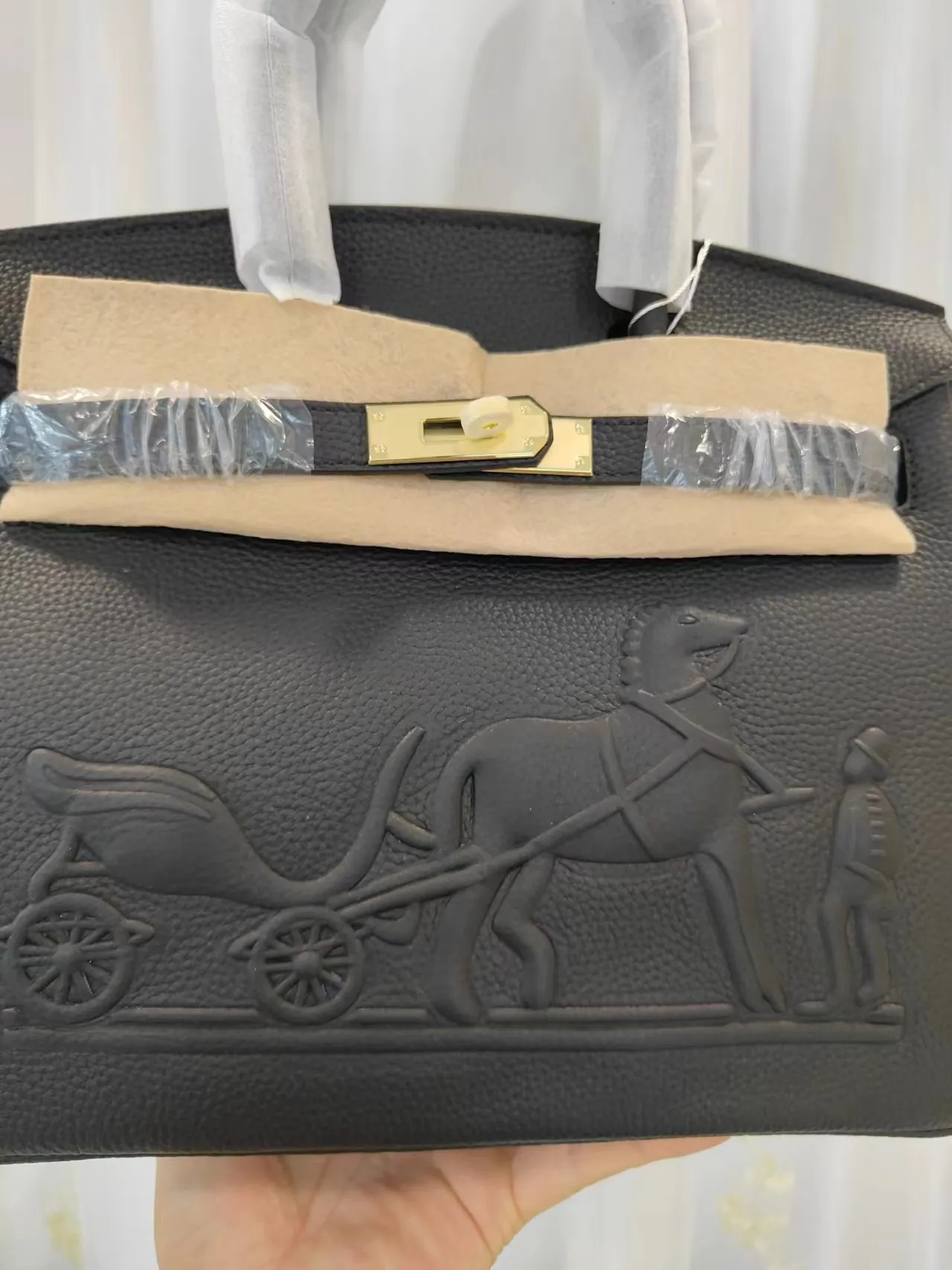 760💰,💥Hermès🐴🐴🏇🏇🚴🏻🚴🏻Horse carriage/Hermes💥Official classic production💋Birkin bag💋Original quality coming👉Using imported pebbled cowhide leather👑 Equipped with pure 24k hardware💎Excellent workmanship👏👏Legendary slow work and meticulous work💓Real pictures taken💓There is no best, only better [smile], size 30-22-16cm
