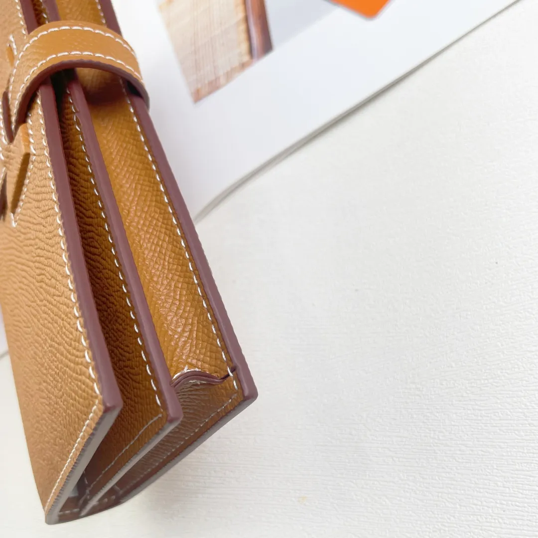 HERMES new model 💰280 New H Passant Toutenmainte Epsom calfskin long wallet Model: 953 - Sheath "H passant" opening and closing - Zippered coin purse - Pocket with original OEM code inside - Metal texture: palladium plated Dimensions: Length 17.5 × Width 9 cm