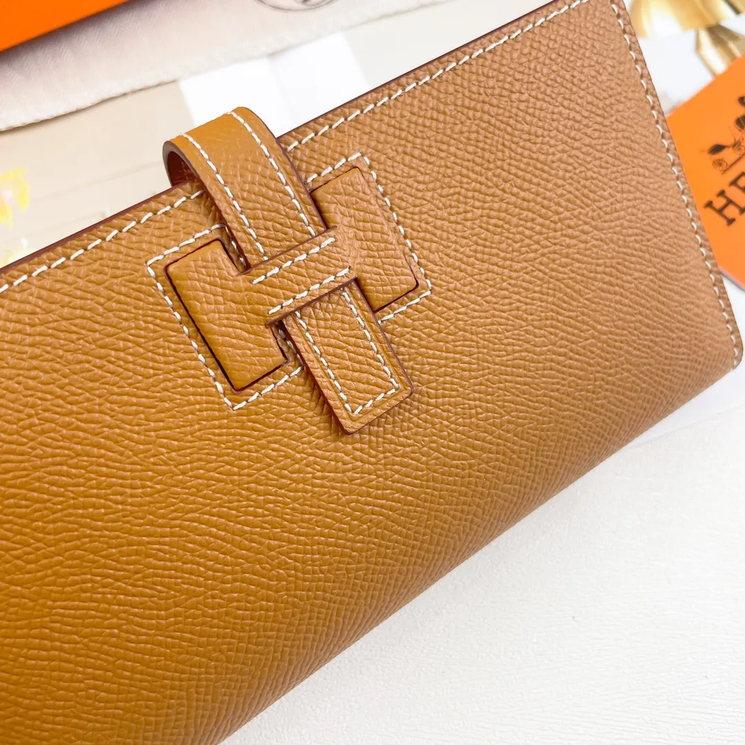 HERMES new model 💰280 New H Passant Toutenmainte Epsom calfskin long wallet Model: 953 - Sheath "H passant" opening and closing - Zippered coin purse - Pocket with original OEM code inside - Metal texture: palladium plated Dimensions: Length 17.5 × Width 9 cm