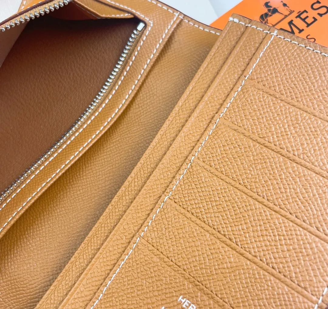 HERMES new model 💰280 New H Passant Toutenmainte Epsom calfskin long wallet Model: 953 - Sheath "H passant" opening and closing - Zippered coin purse - Pocket with original OEM code inside - Metal texture: palladium plated Dimensions: Length 17.5 × Width 9 cm
