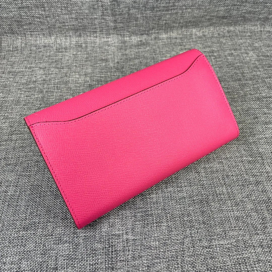 Hermes Constance original order p290💰 Model: 539 palm print silver buckle size: 22*11cm Hermes🇫🇷overseas🇫🇷 imported cowhide, soft and comfortable to the touch. Counter version, OEM code inside, original replica with gold hardware, exquisite and elegant, oil edge is straight and smooth🎈There are two large note slots, a zipper pocket, and 12 card slots🚚