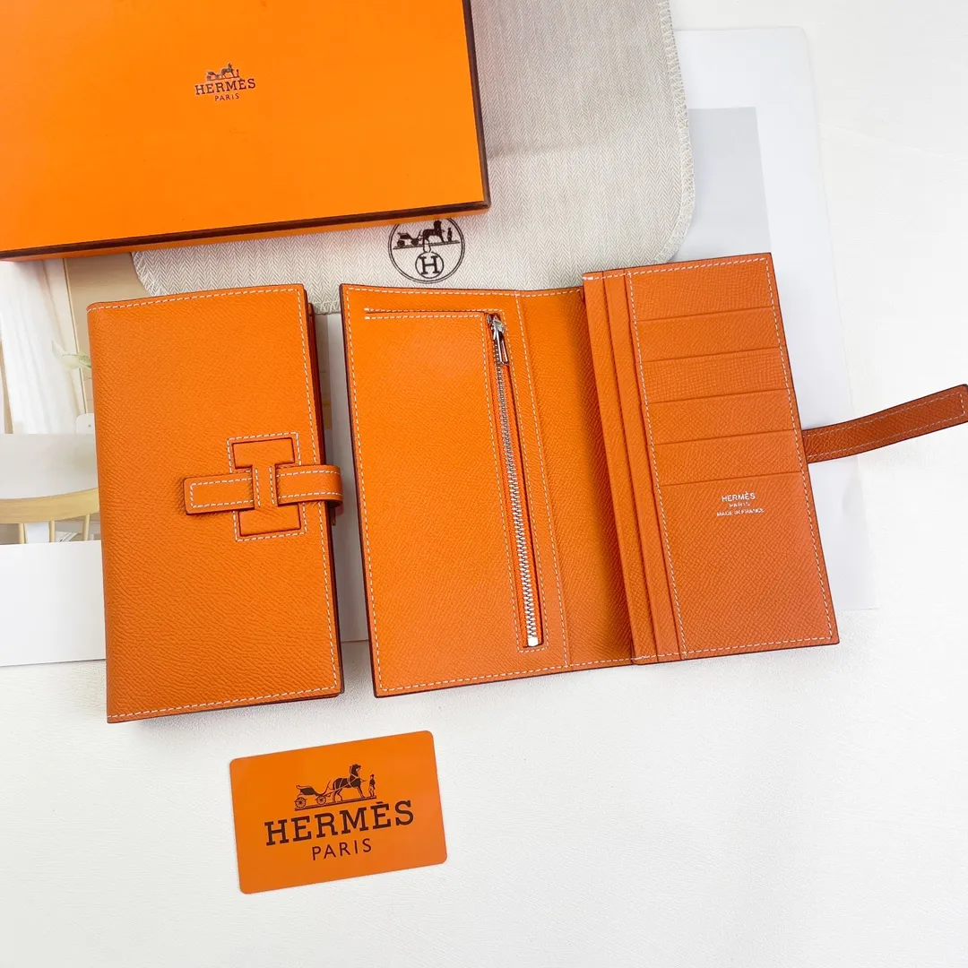 HERMES new model 💰280 New H Passant Toutenmainte Epsom calfskin long wallet Model: 953 - Sheath "H passant" opening and closing - Zippered coin purse - Pocket with original OEM code inside - Metal texture: palladium plated Dimensions: Length 17.5 × Width 9 cm