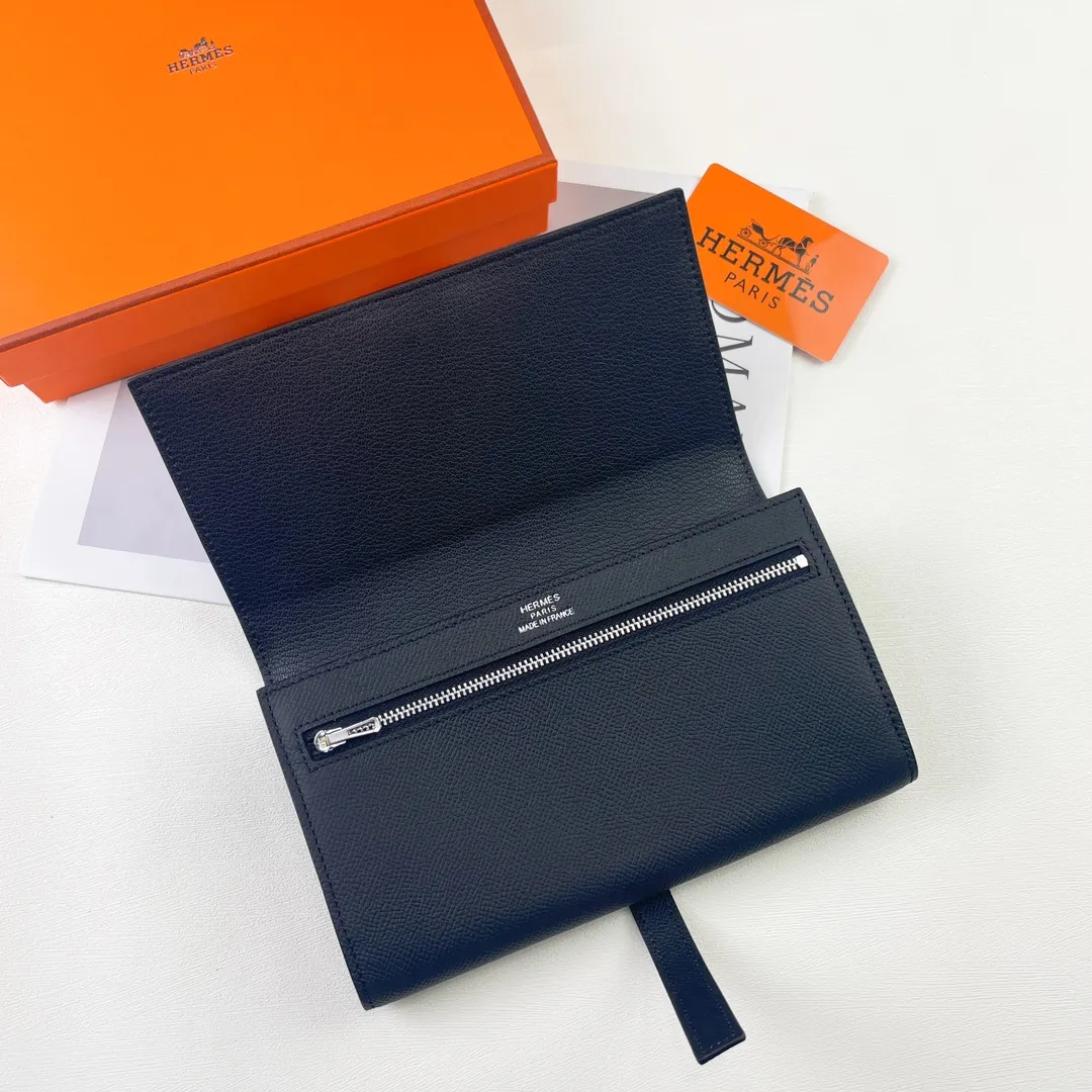 HERMES official website new model 💰300 New H Passant Toutenmainte Epsom calfskin long wallet Model: 951 palm print - Sheath "H passant" opening and closing - Zipper coin purse - Pocket with original OEM code inside - Can store passport or large-size mobile phone Metal texture: palladium plated Dimensions: length 20.8 × width 12.4 × thickness 2.7 cm
