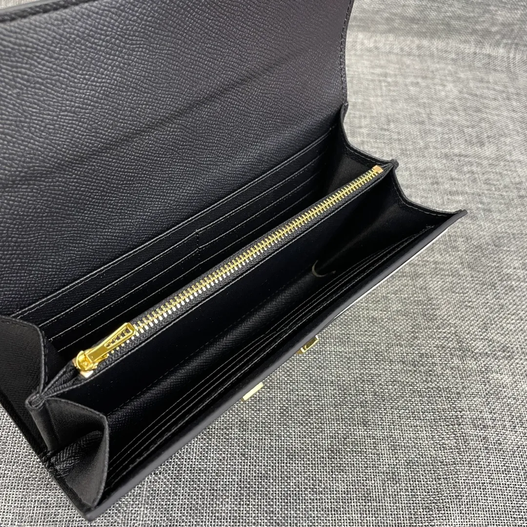 Hermes Constance Original Order p290💰 Model: 539 Palm Pattern Gold Buckle Size: 22*11cm Hermes🇫🇷Overseas🇫🇷Imported cowhide, soft and comfortable to the touch. Counter version, OEM code inside, original replica with gold hardware, exquisite and elegant, oil edge is straight and smooth🎈There are two large note slots, a zipper pocket, and 12 card slots🚚