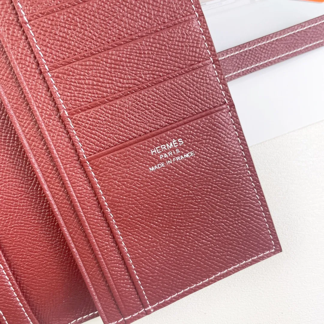HERMES new model 💰280 New H Passant Toutenmainte Epsom calfskin long wallet Model: 953 - Sheath "H passant" opening and closing - Zippered coin purse - Pocket with original OEM code inside - Metal texture: palladium plated Dimensions: Length 17.5 × Width 9 cm