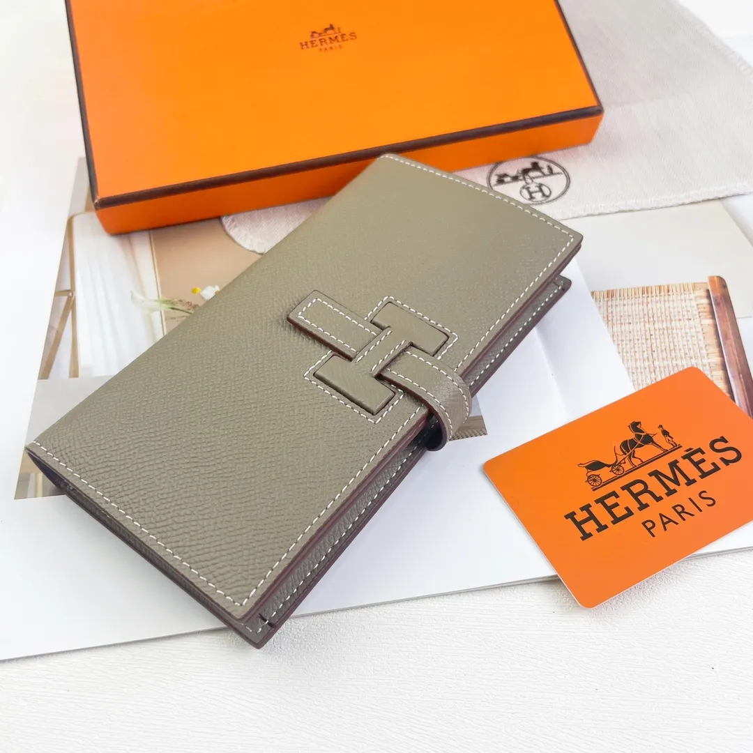 HERMES new model 💰280 New H Passant Toutenmainte Epsom calfskin long wallet Model: 953 - Sheath "H passant" opening and closing - Zippered coin purse - Pocket with original OEM code inside - Metal texture: palladium plated Dimensions: Length 17.5 × Width 9 cm