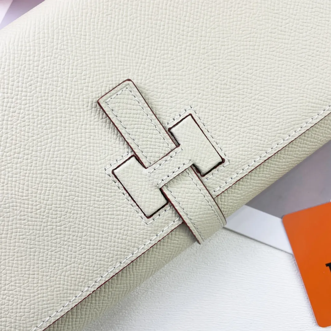 HERMES official website new model 💰300 New H Passant Toutenmainte Epsom calfskin long wallet Model: 951 palm print - Sheath "H passant" opening and closing - Zipper coin purse - Pocket with original OEM code inside - Can store passport or large-size mobile phone Metal texture: palladium plated Dimensions: length 20.8 × width 12.4 × thickness 2.7 cm