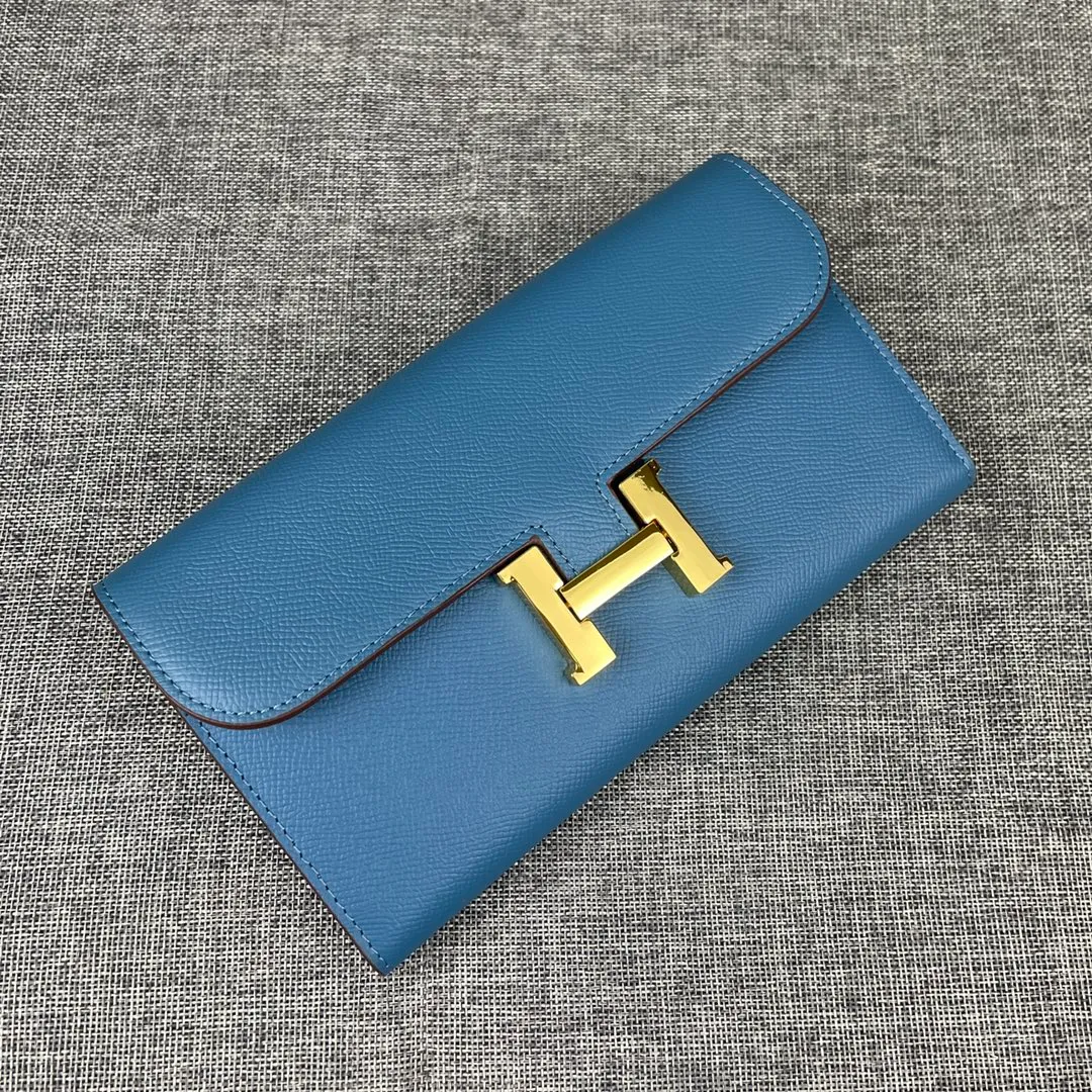 Hermes Constance Original Order p290💰 Model: 539 Palm Pattern Gold Buckle Size: 22*11cm Hermes🇫🇷Overseas🇫🇷Imported cowhide, soft and comfortable to the touch. Counter version, OEM code inside, original replica with gold hardware, exquisite and elegant, oil edge is straight and smooth🎈There are two large note slots, a zipper pocket, and 12 card slots🚚