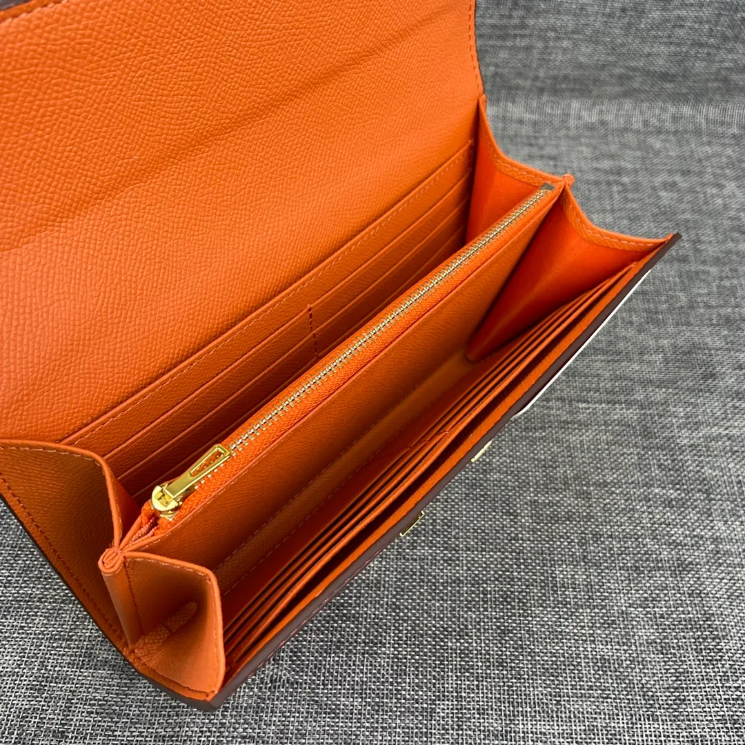 Hermes Constance Original Order p290💰 Model: 539 Palm Pattern Gold Buckle Size: 22*11cm Hermes🇫🇷Overseas🇫🇷Imported cowhide, soft and comfortable to the touch. Counter version, OEM code inside, original replica with gold hardware, exquisite and elegant, oil edge is straight and smooth🎈There are two large note slots, a zipper pocket, and 12 card slots🚚