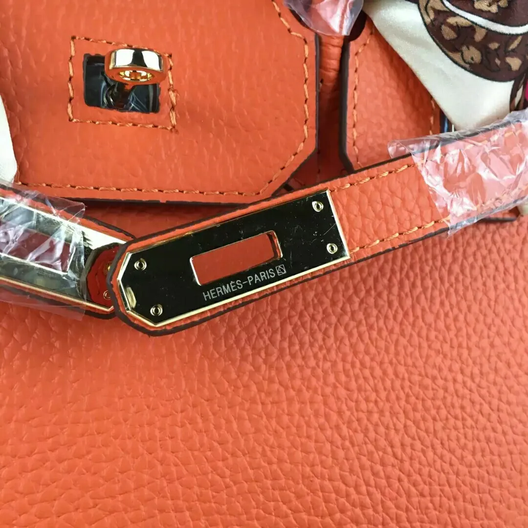 Batch: Small 600💰, Medium 680💰, Large 700💰, 💥Hermes/Hermes💥Official classic production💋Birkin bag💋Original quality coming👉Using imported pebbled cowhide leather👑 Equipped with pure 24k hardware💎Excellent workmanship👏👏Legendary slow work and careful work💓Real pictures💓There is no best, only better [smile], size: large 35-26-18, medium 30-22-16, small 25-20-14cm